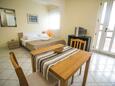 Blagovaonica Podstrana, Blagovaonica u smještaju tipa studio-apartment, WiFi.