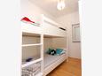 Spavaća soba 2 Poljica, Spavaća soba 2 u smještaju tipa apartment, WiFi.