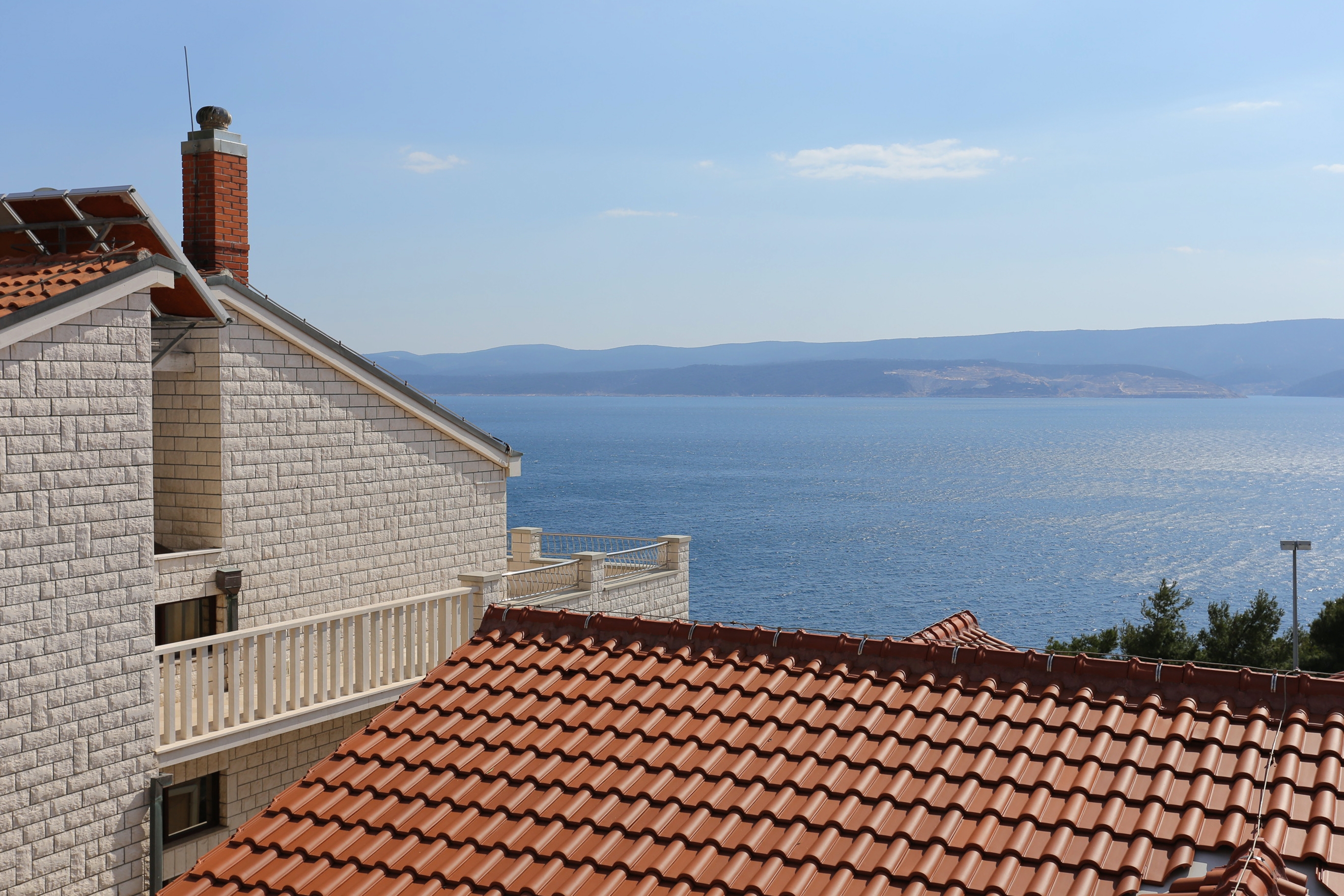 Three bedroom apartment with balcony and sea view Lokva Rogoznica, Omiš  A-a