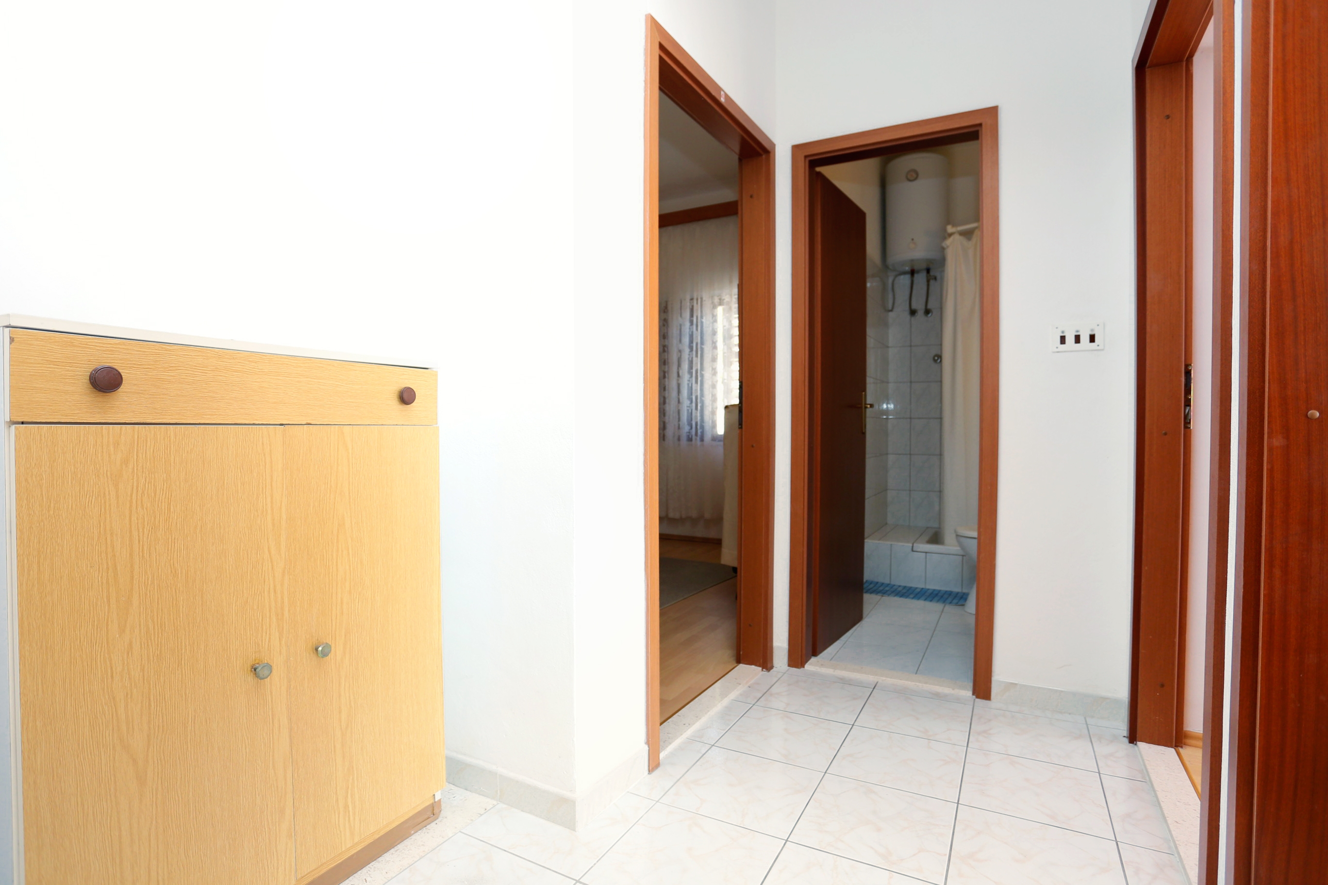 Three bedroom apartment with balcony and sea view Lokva Rogoznica, Omiš  A-a