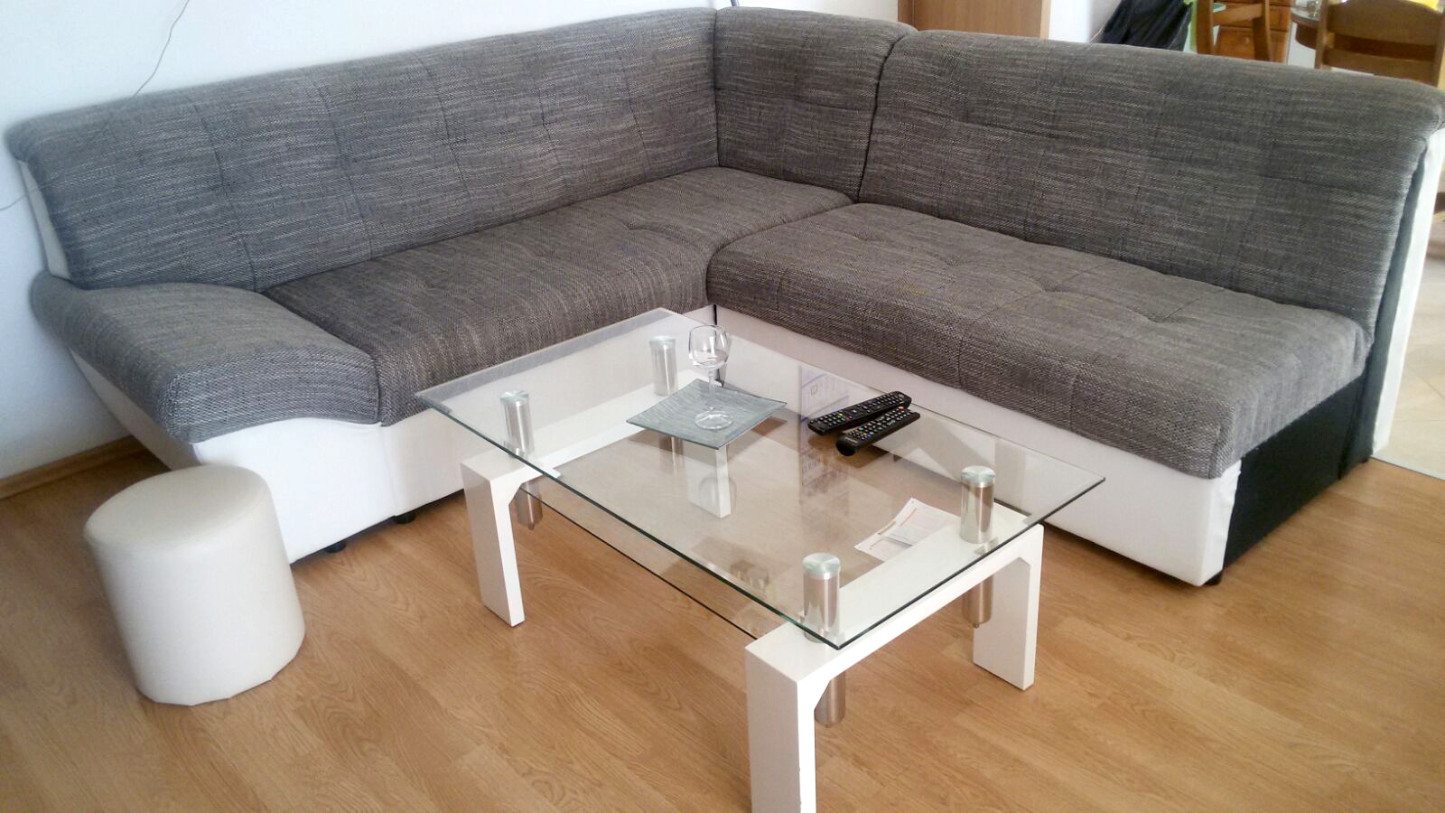 Four-bedroom apartment with terrace and sea view Stanići, Omiš (A-10360-a) Four-bedroom apartment with terrace and sea view Stanići, Omiš (A-10360-a)