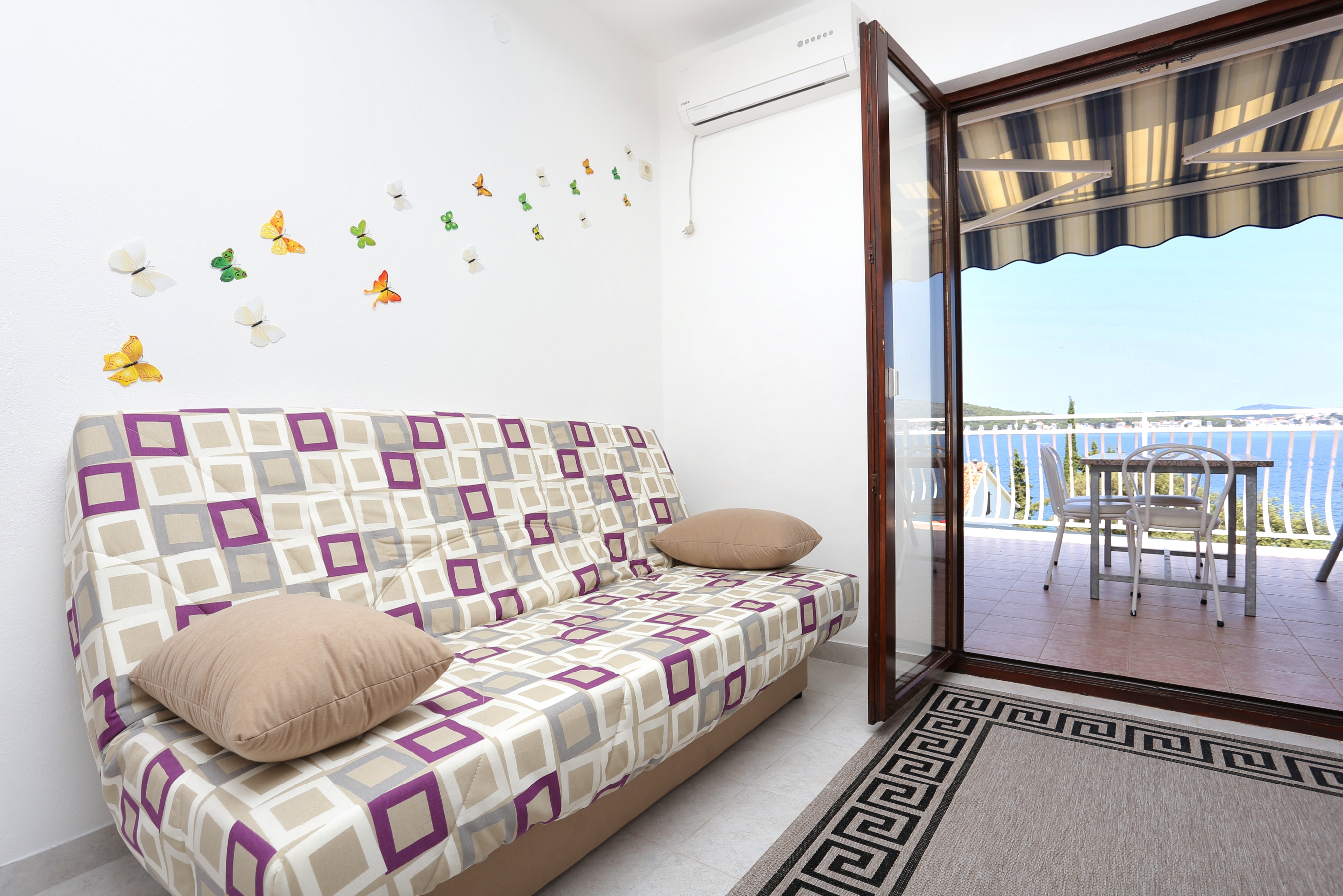 One bedroom apartment near beach Ražanj, Rogoznica (A-10373-a)