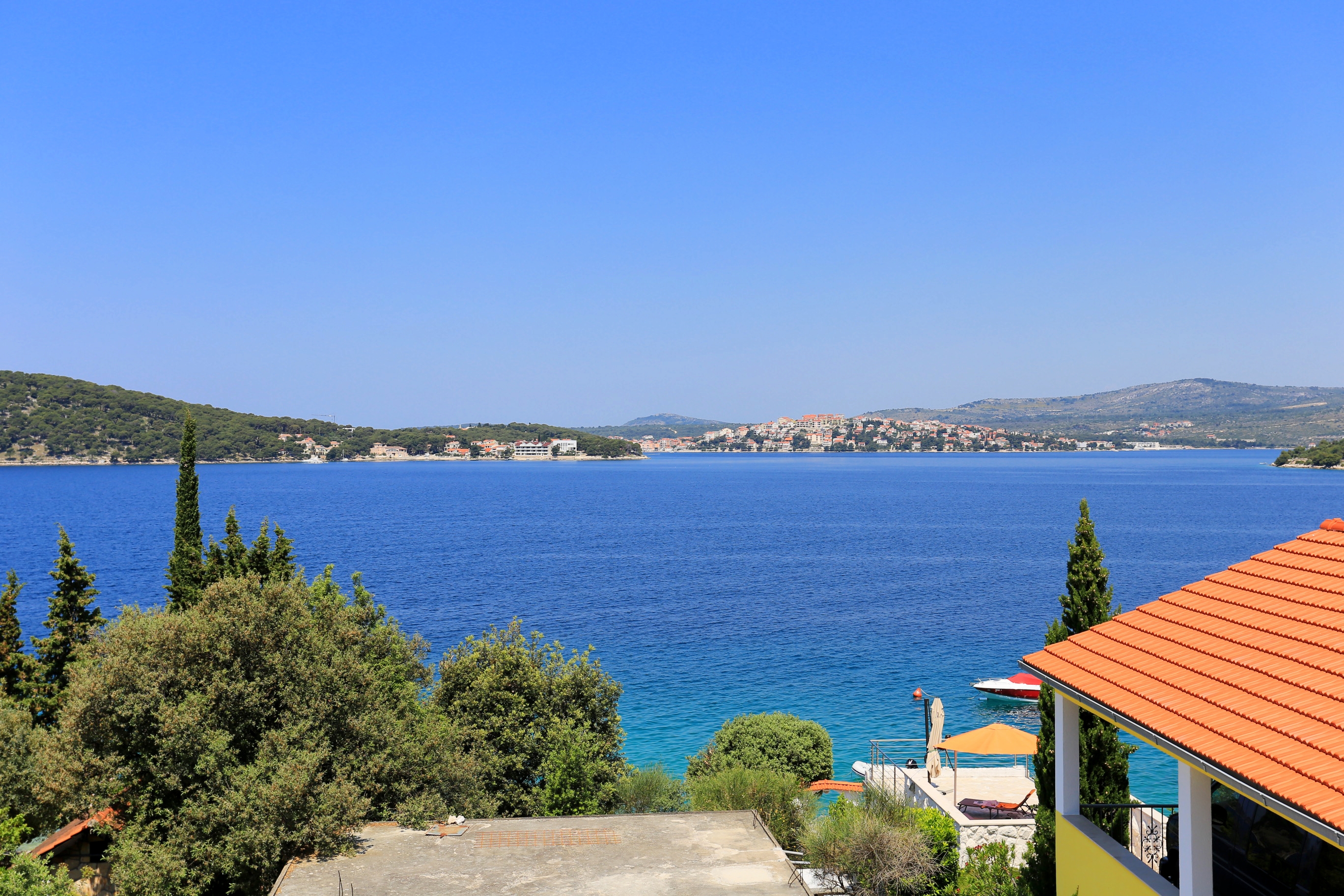 One bedroom apartment near beach Ražanj, Rogoznica  A-b