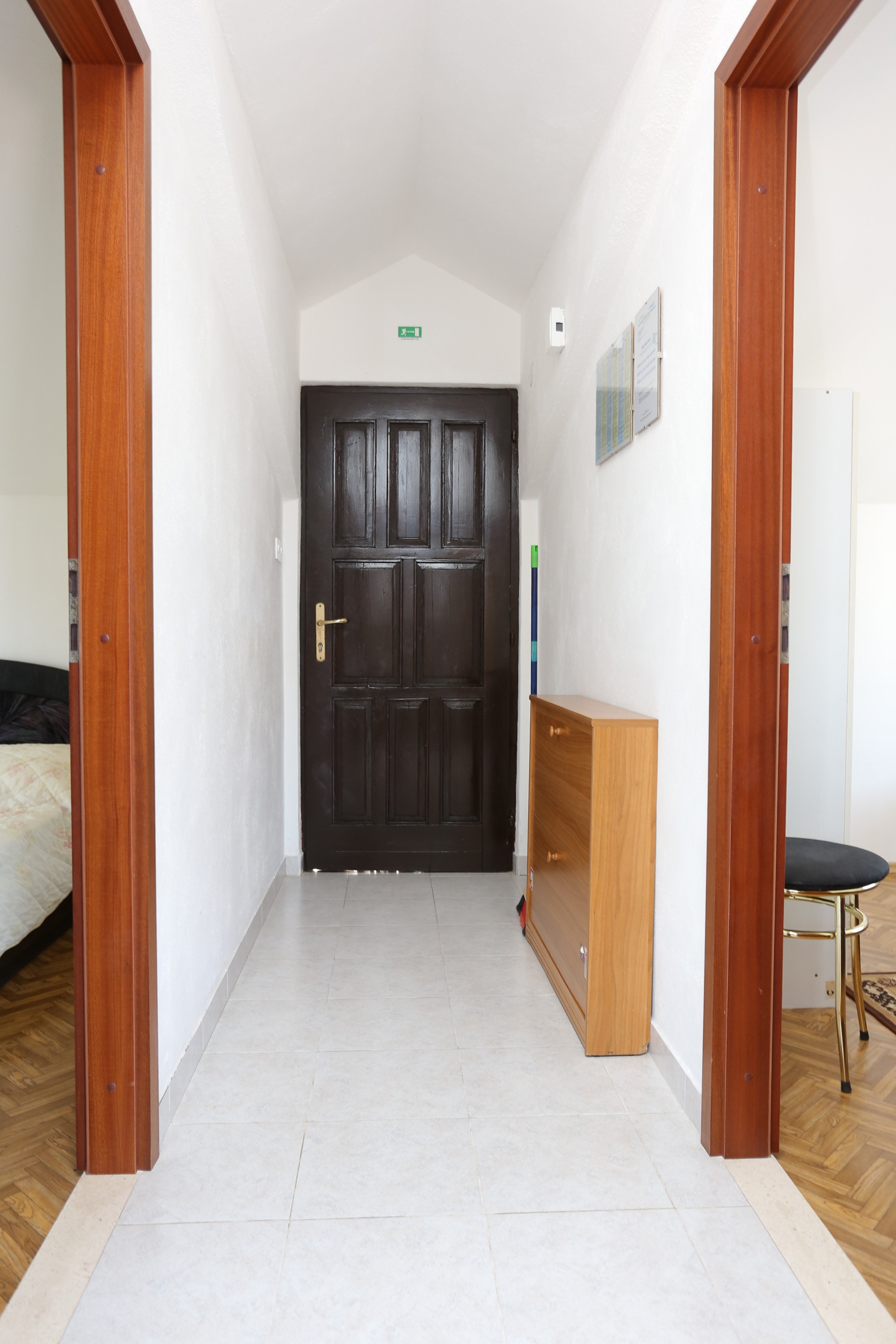 Three bedroom apartment near beach Ražanj, Rogoznica  A-c