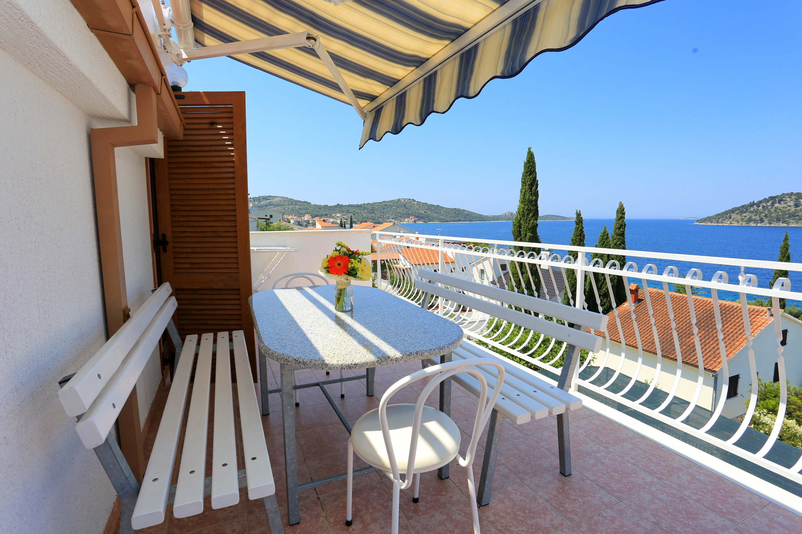 Three bedroom apartment near beach Ražanj, Rogoznica  A-c