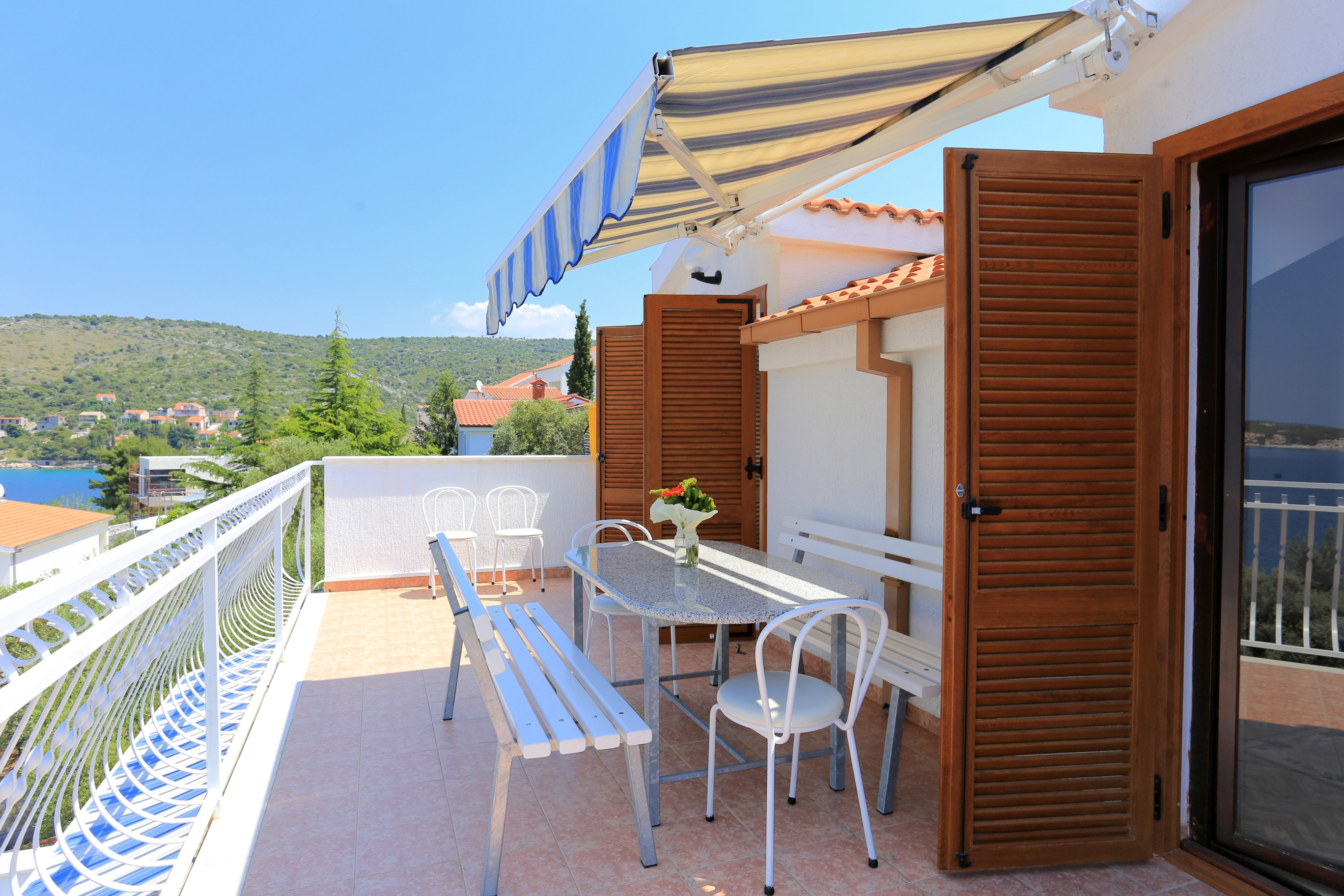 Three bedroom apartment near beach Ražanj, Rogoznica  A-c
