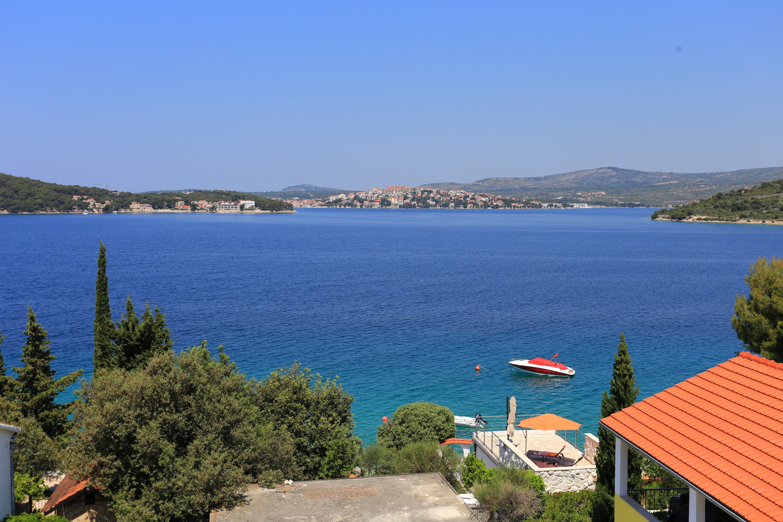 Three bedroom apartment near beach Ražanj, Rogoznica  A-c