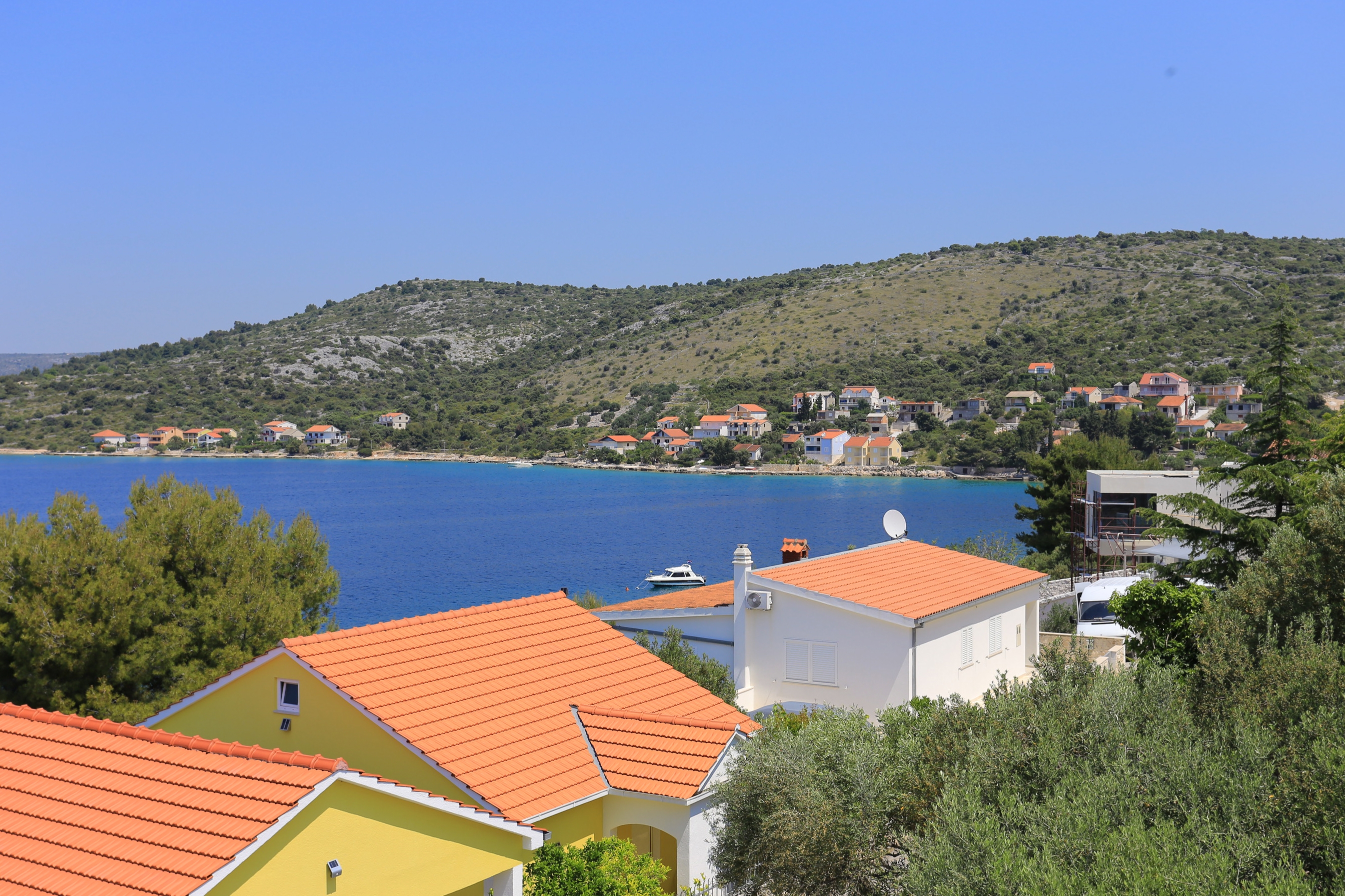 Three bedroom apartment near beach Ražanj, Rogoznica  A-c