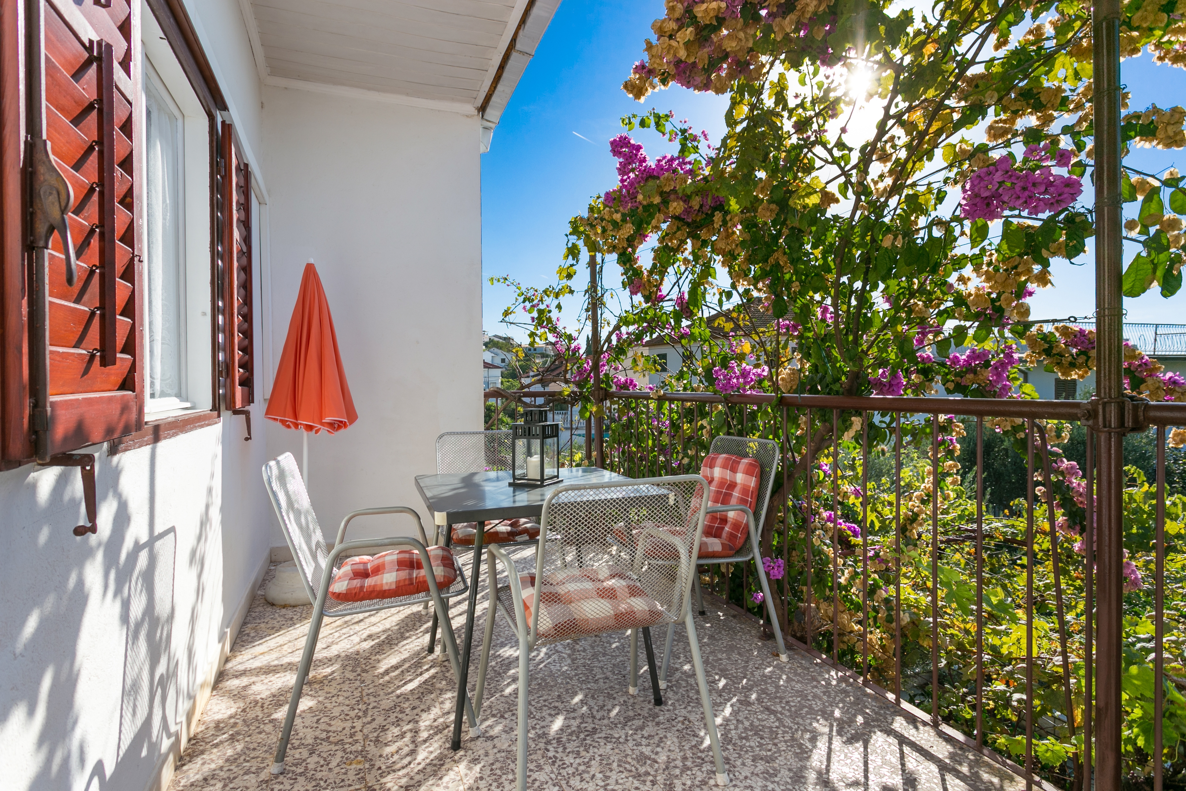 Two bedroom apartment with terrace and sea view Seget Vranjica, Trogir (A-1038-a)