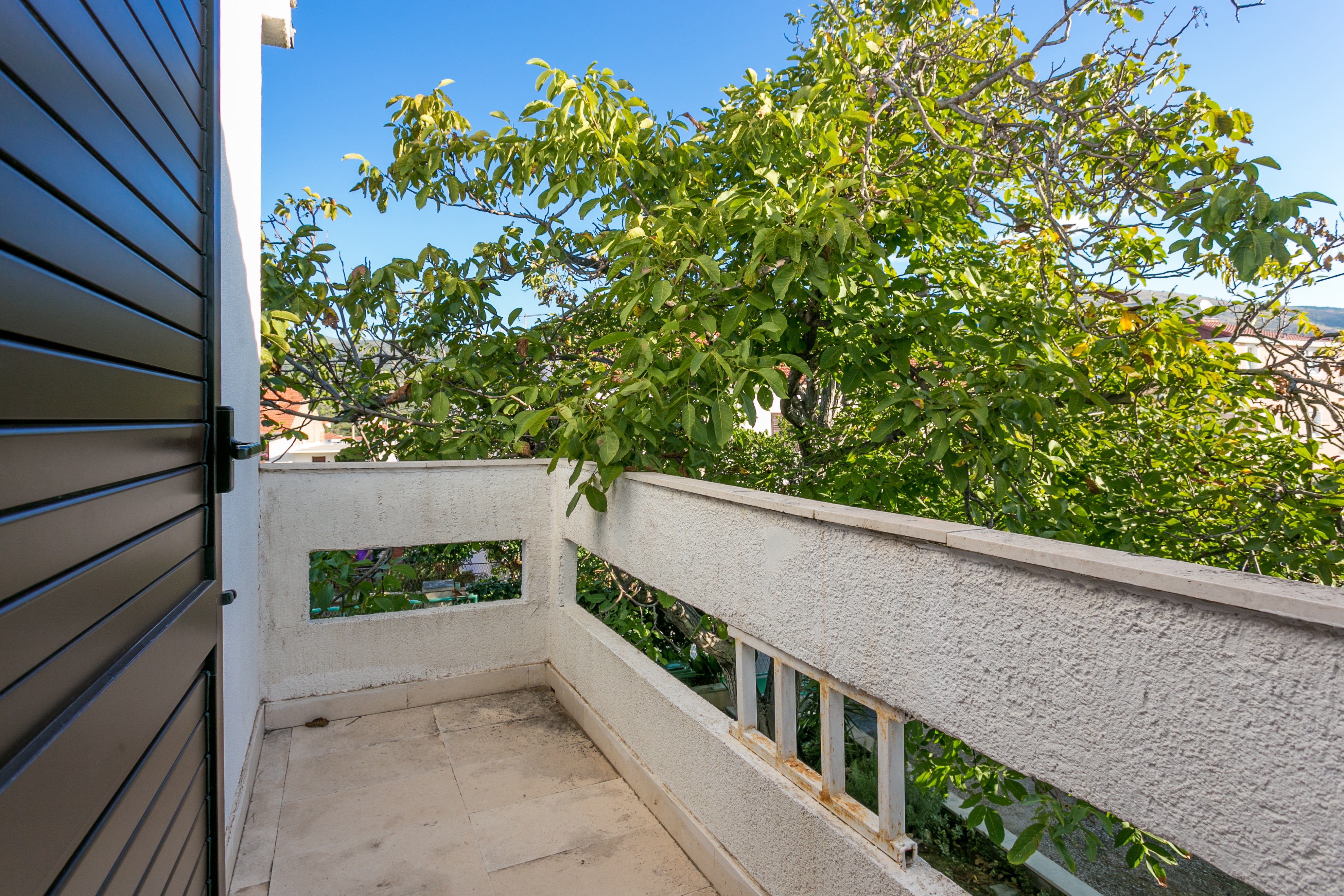 Two bedroom apartment with terrace and sea view Seget Vranjica, Trogir  A-b