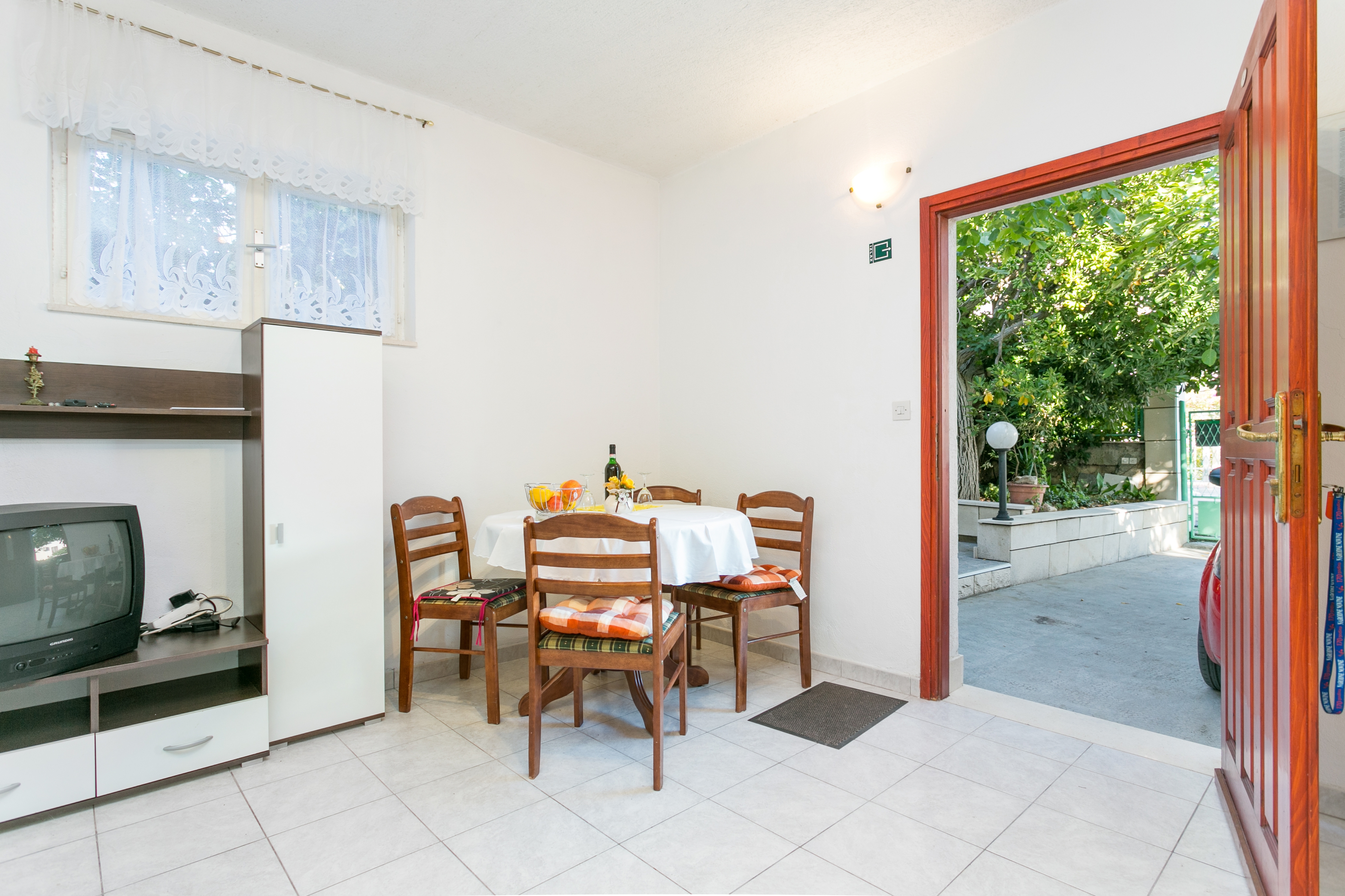 One bedroom apartment with terrace Seget Vranjica, Trogir (A-1038-c)