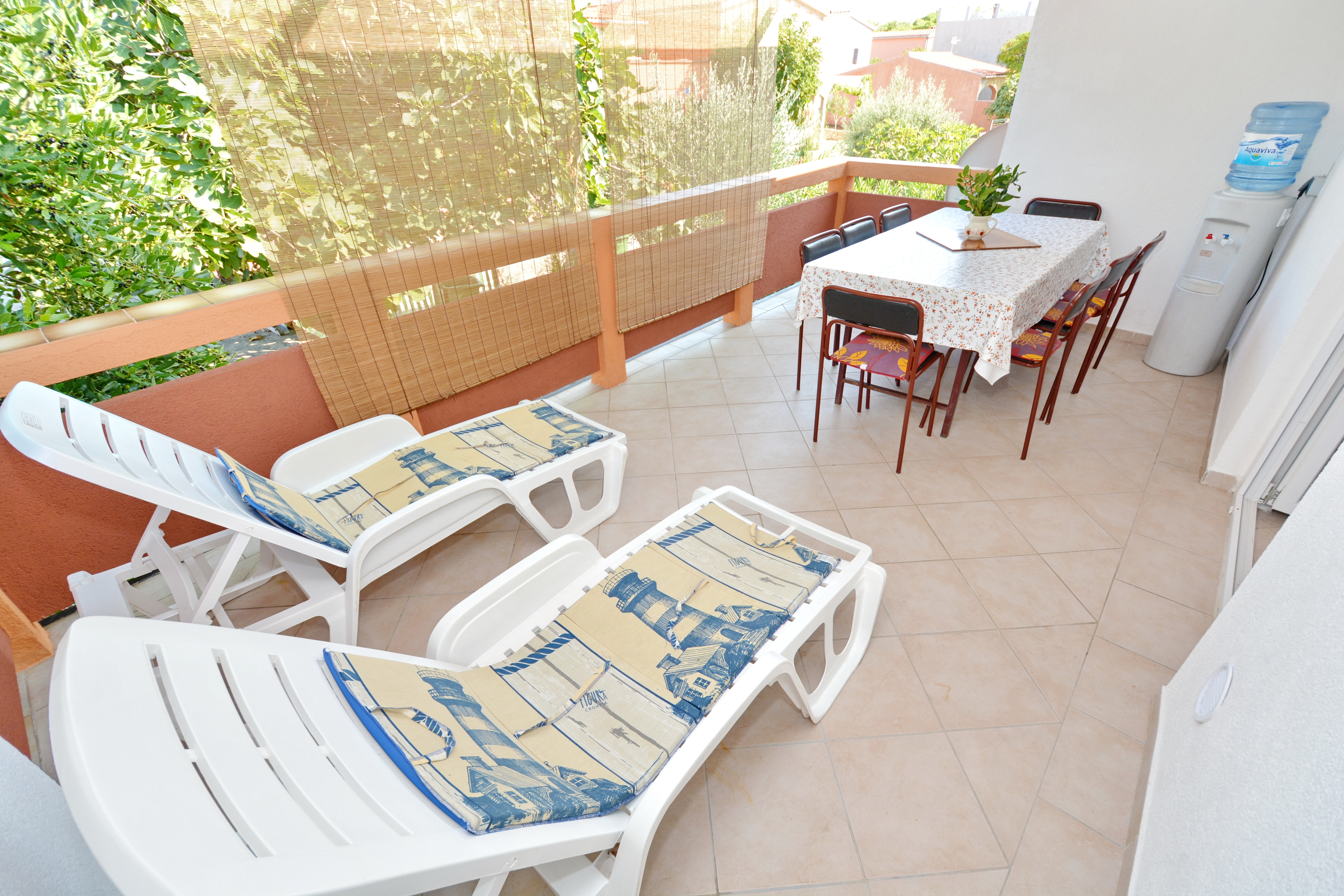 Three bedroom apartment with terrace Vir  A-a