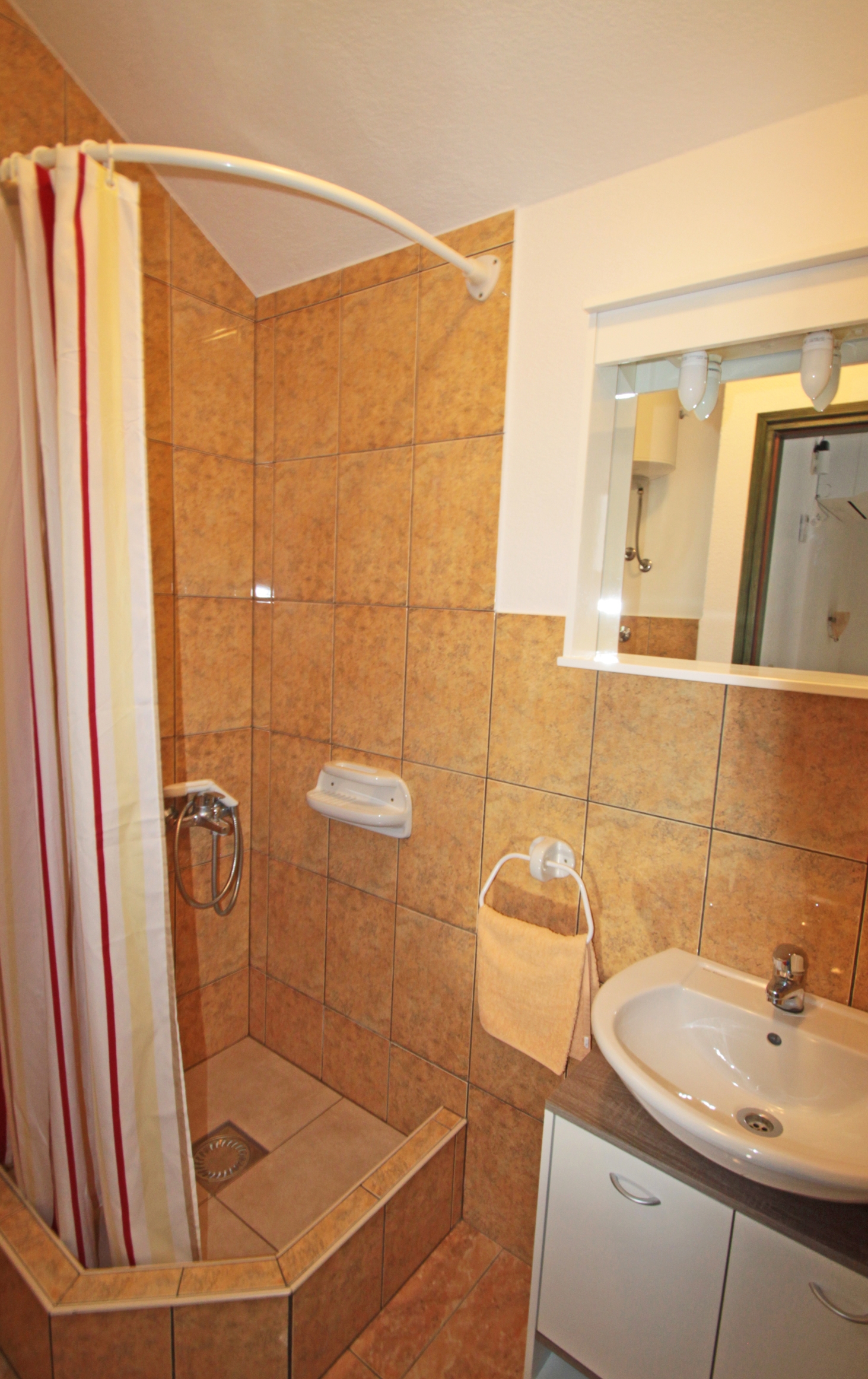Two bedroom apartment with terrace and sea view Vinjerac, Zadar  A-a