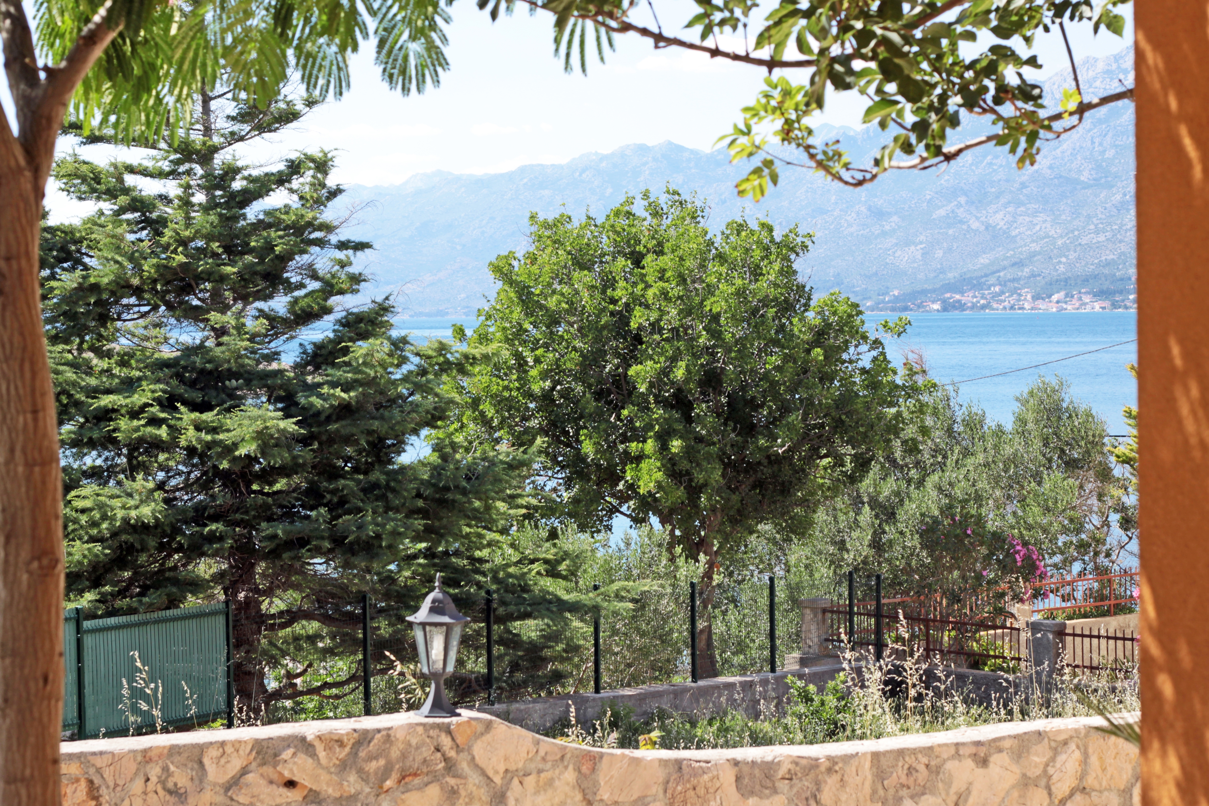 Two bedroom apartment with terrace and sea view Vinjerac, Zadar  A-a