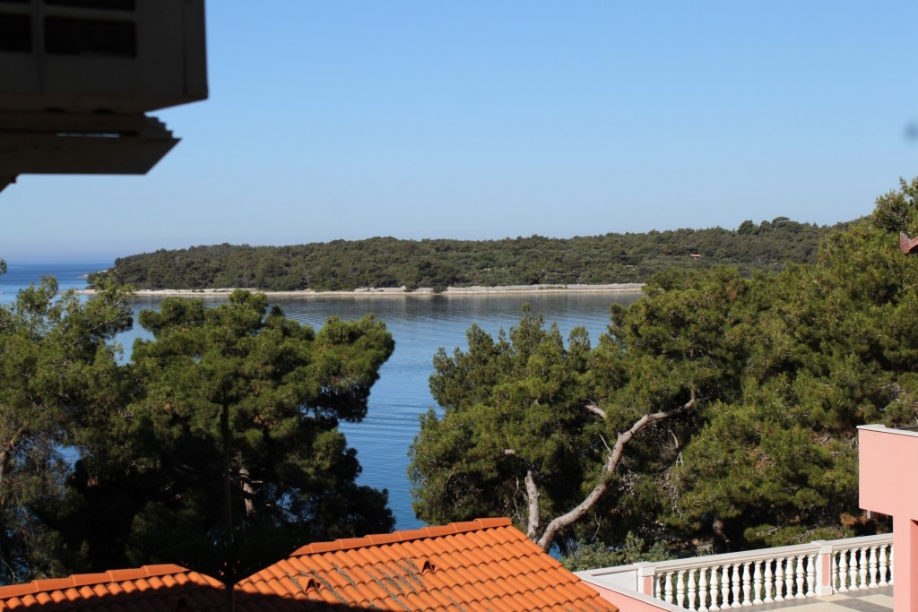 Room with balcony and sea view Mali Lošinj, Lošinj  S-a