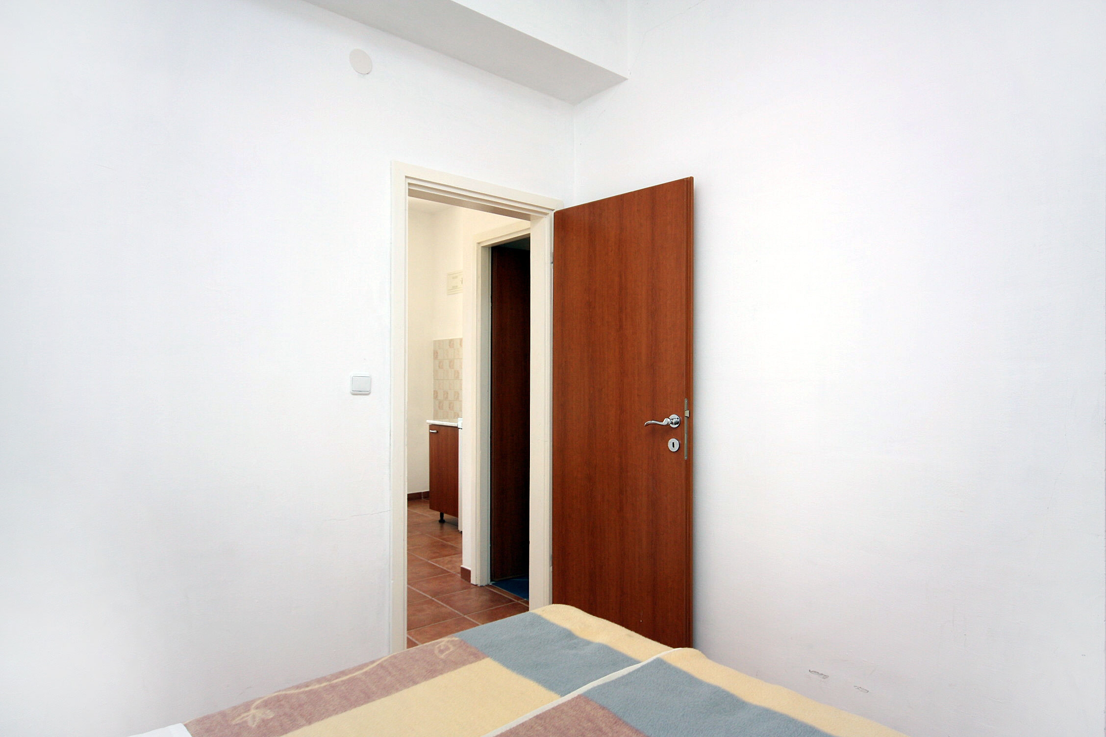 One bedroom apartment near beach Pomena, Mljet  A-b