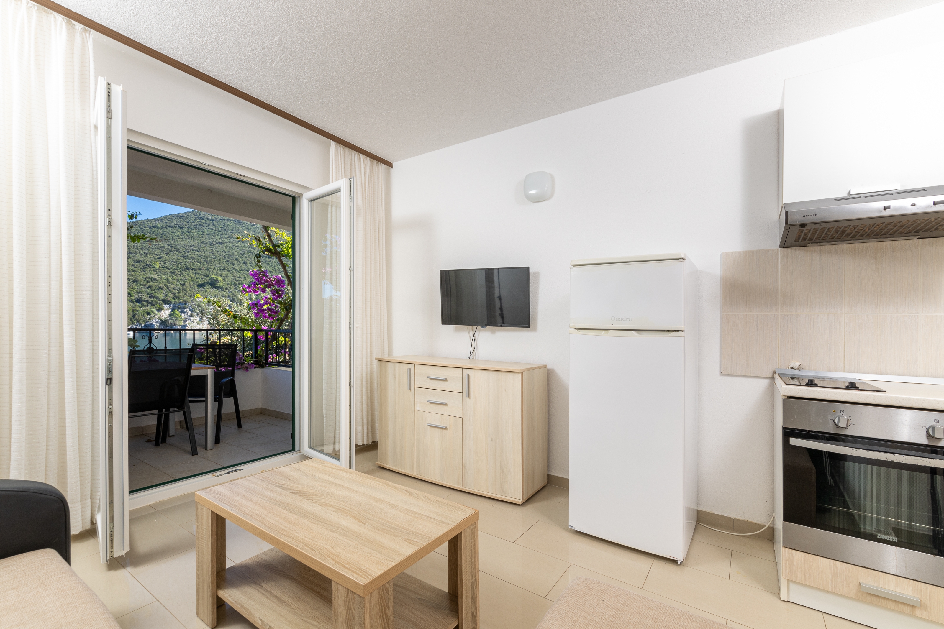 Top Hvar Pokrivenik Top Hvar Pokrivenik