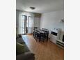 Dining room Pula, Dining room in the apartment, air condition available, (pet friendly) and WiFi.