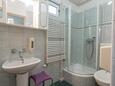 Hvar, Salle de bain dans l’hébergement en type apartment, WiFi.