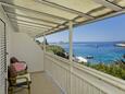 Hvar, Balcony in the studio-apartment, with a sea view and WiFi.