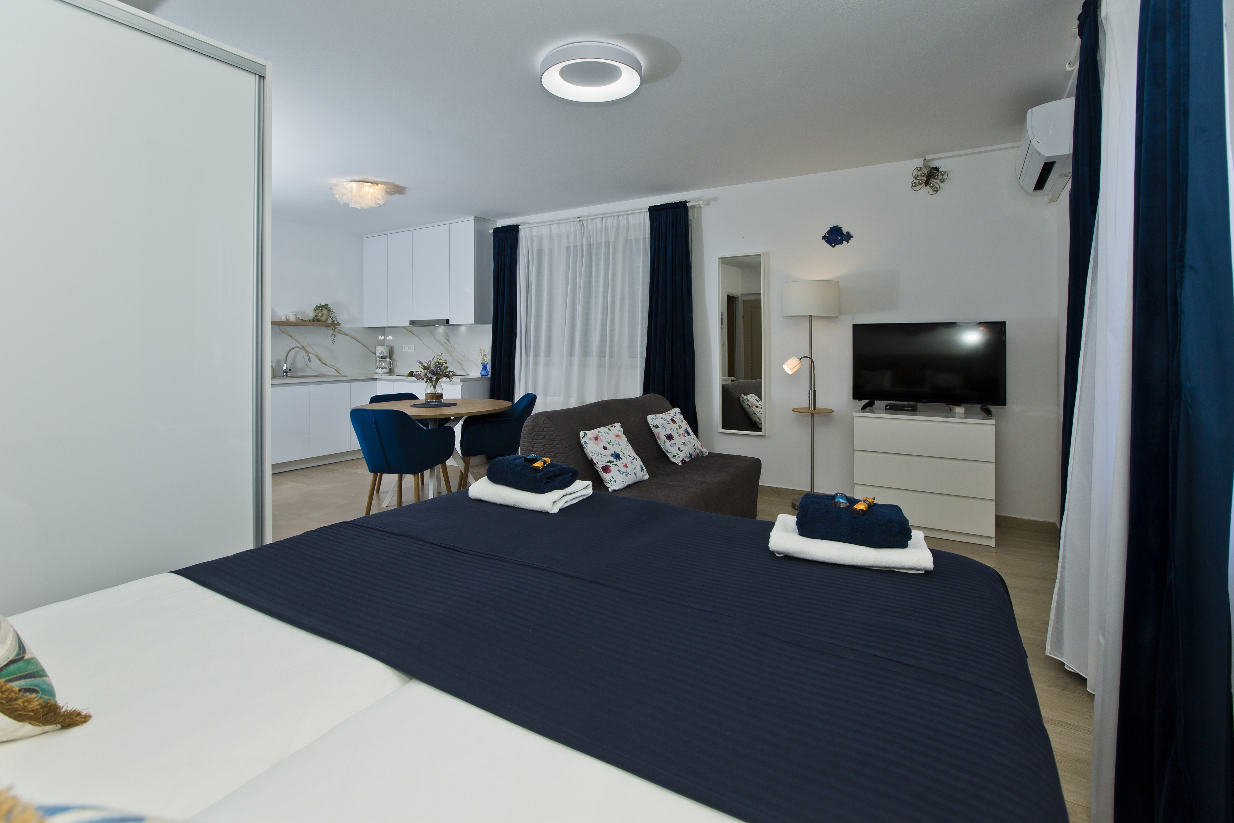 Studio flat near beach Hvar  AS-b