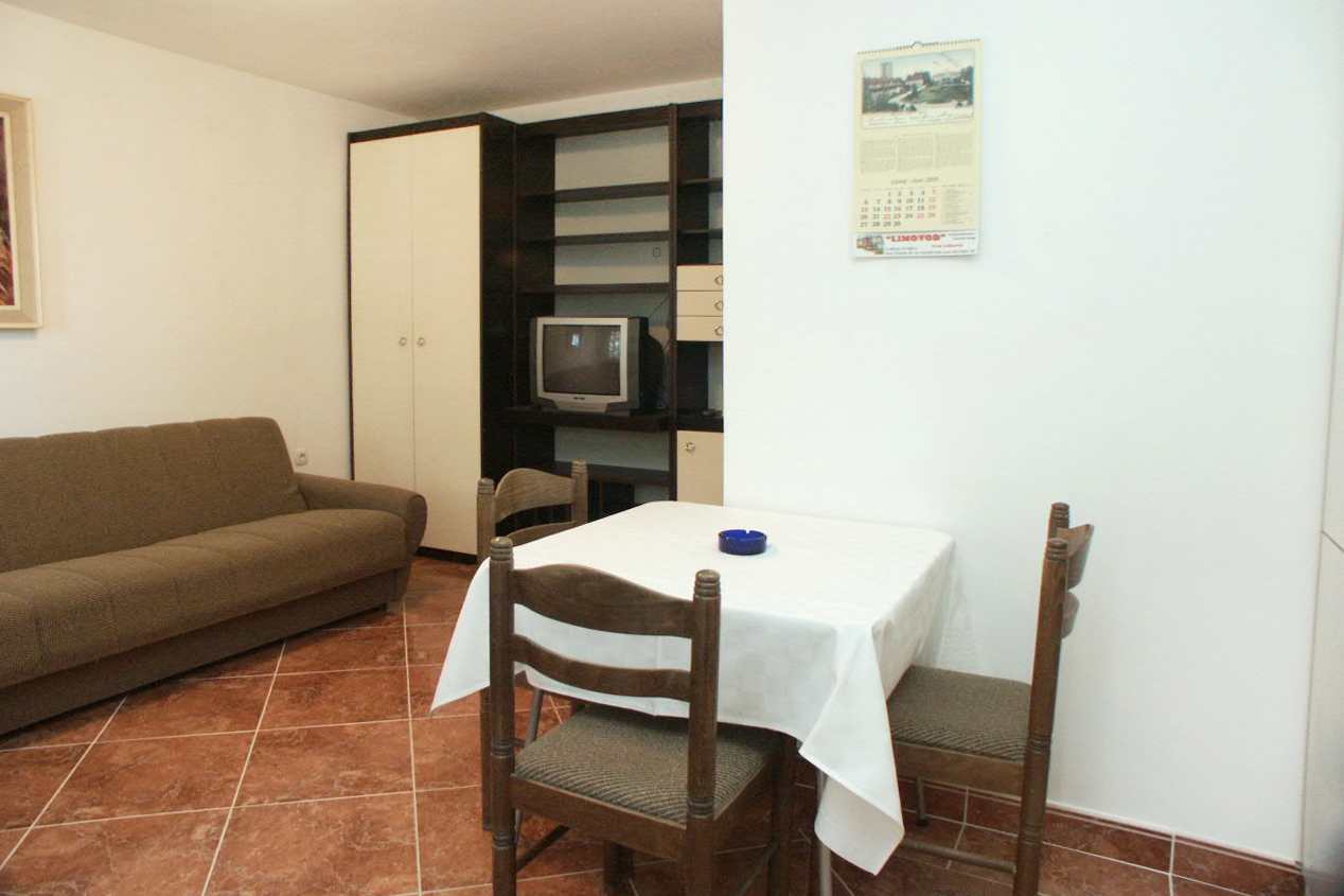 Studio flat with terrace and sea view Crikvenica (AS-10437-a) Studio flat with terrace and sea view Crikvenica (AS-10437-a)