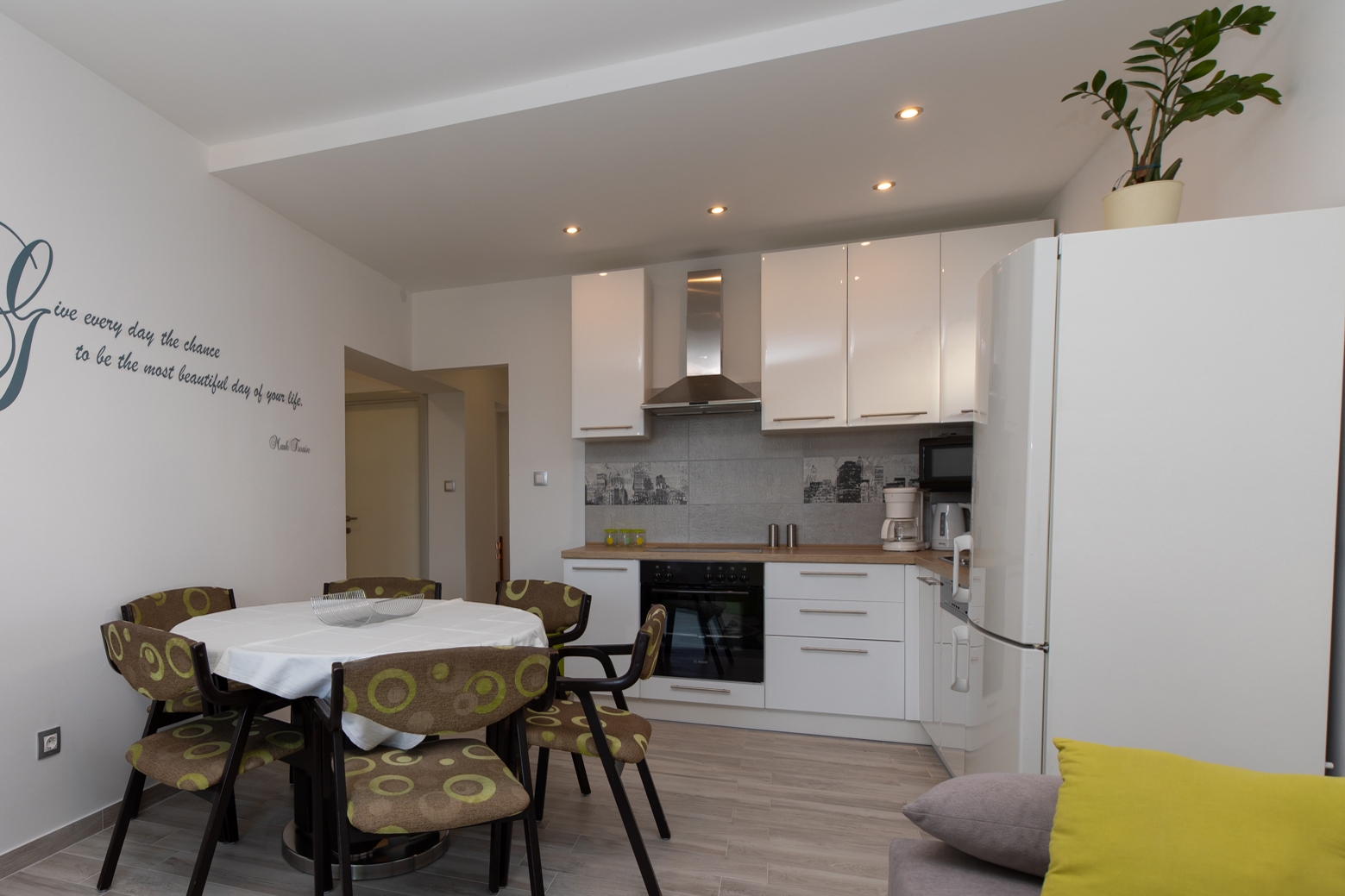 Two bedroom apartment with terrace and sea view Medići, Omiš  A-e