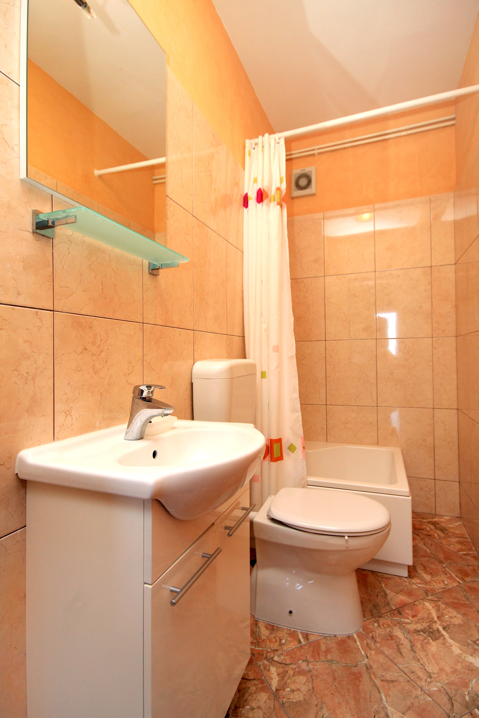Two bedroom apartment near beach Seget Vranjica, Trogir  A-b