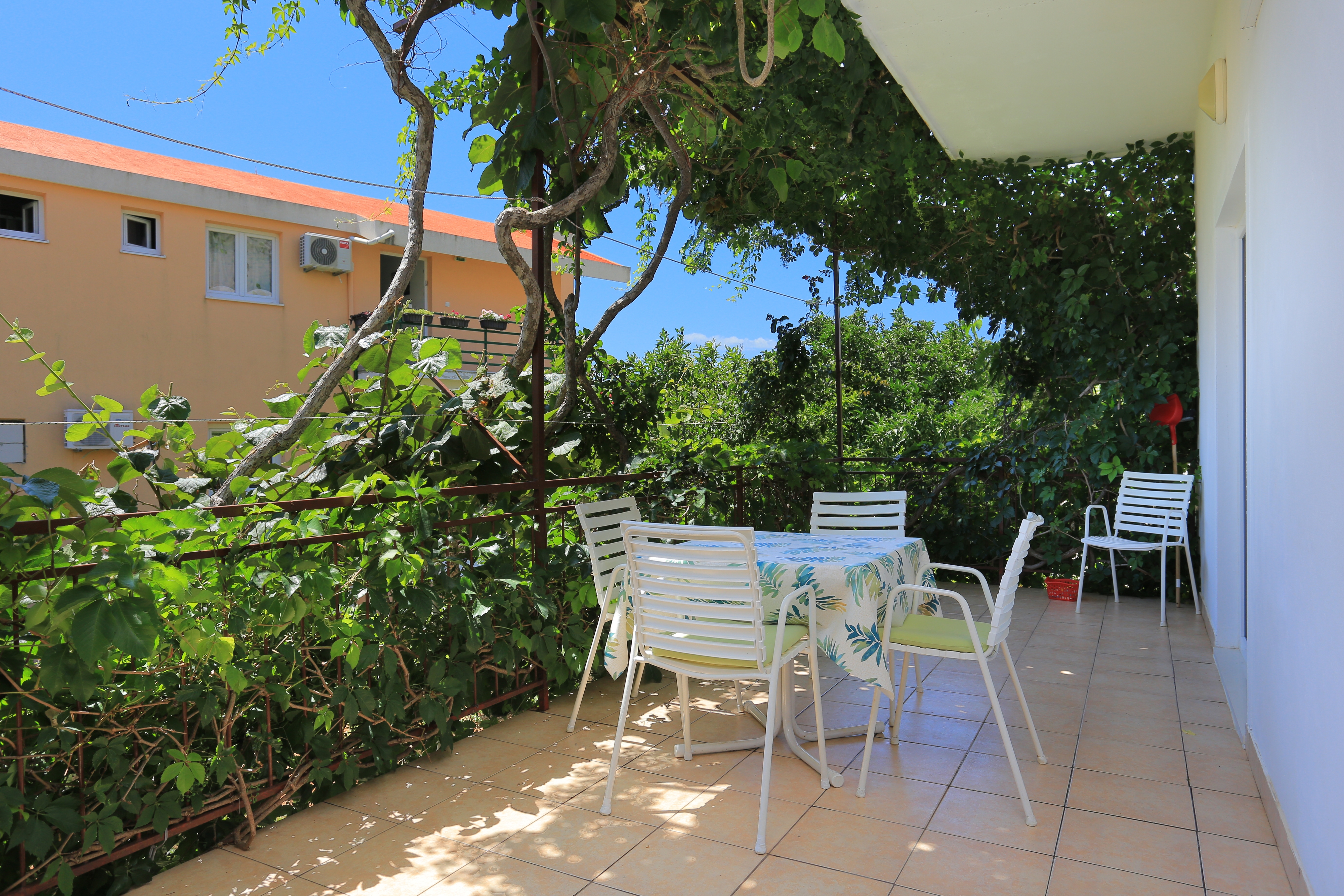 Two bedroom apartment with terrace Živogošće - Blato, Makarska  A-a