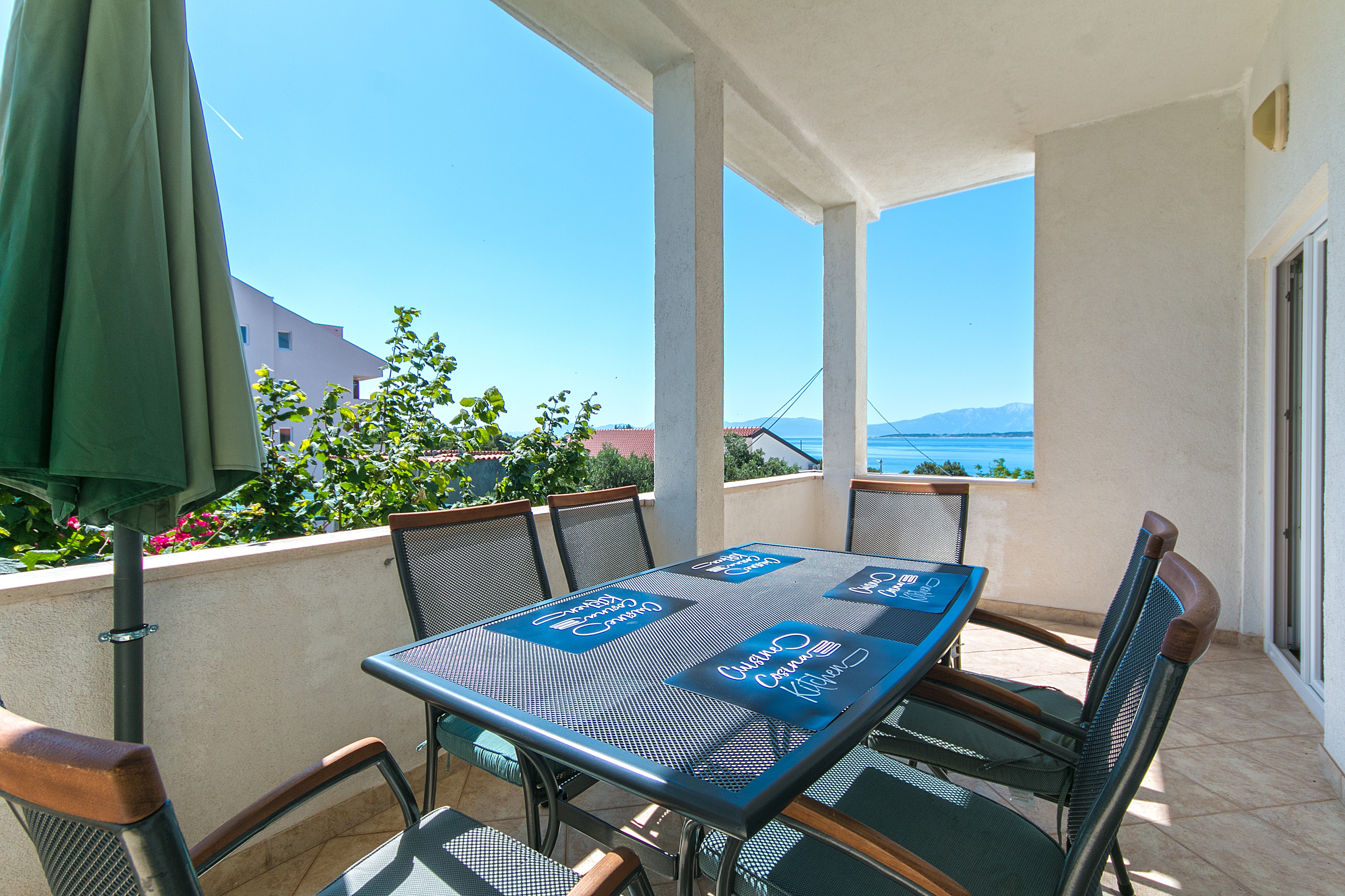 One bedroom apartment with terrace and sea view Živogošće - Blato, Makarska  A-c