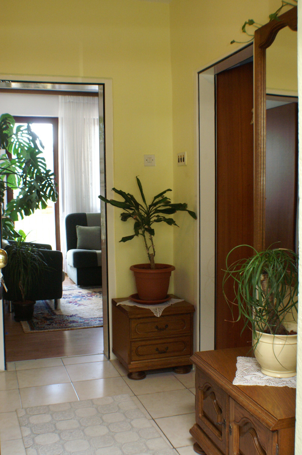 One bedroom apartment with terrace and sea view Marina, Trogir  A-a