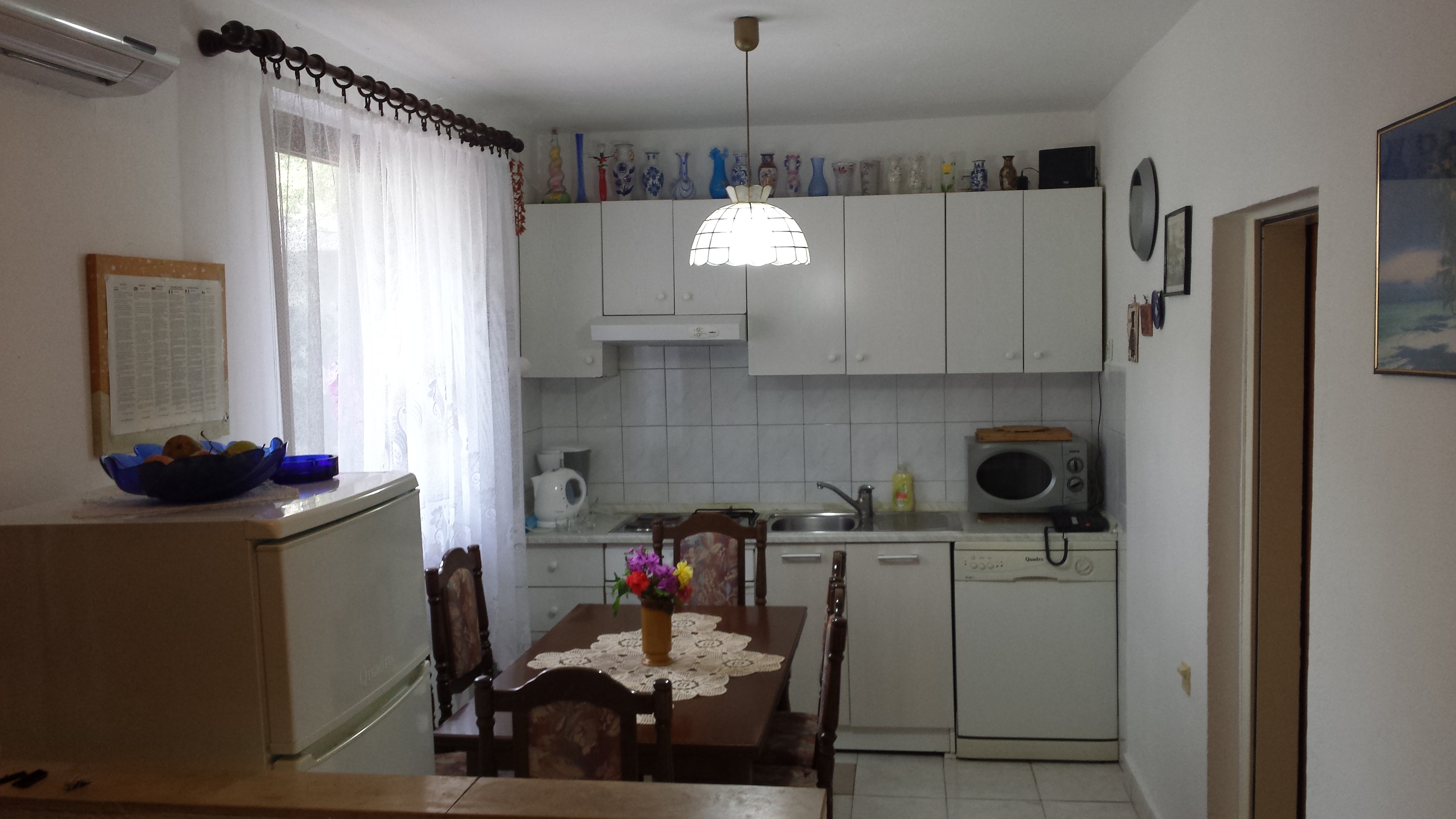 One bedroom apartment with terrace and sea view Marina, Trogir  A-a