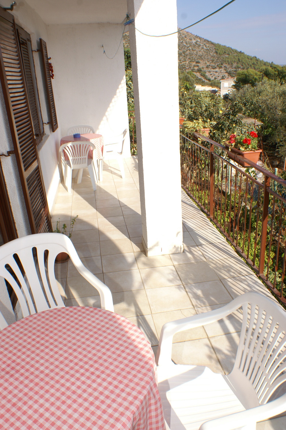One bedroom apartment with terrace and sea view Marina, Trogir  A-a