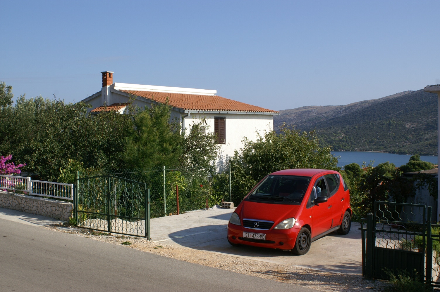 Jednosobni apartman s terasom i pogledom na more Marina, Trogir  A-a