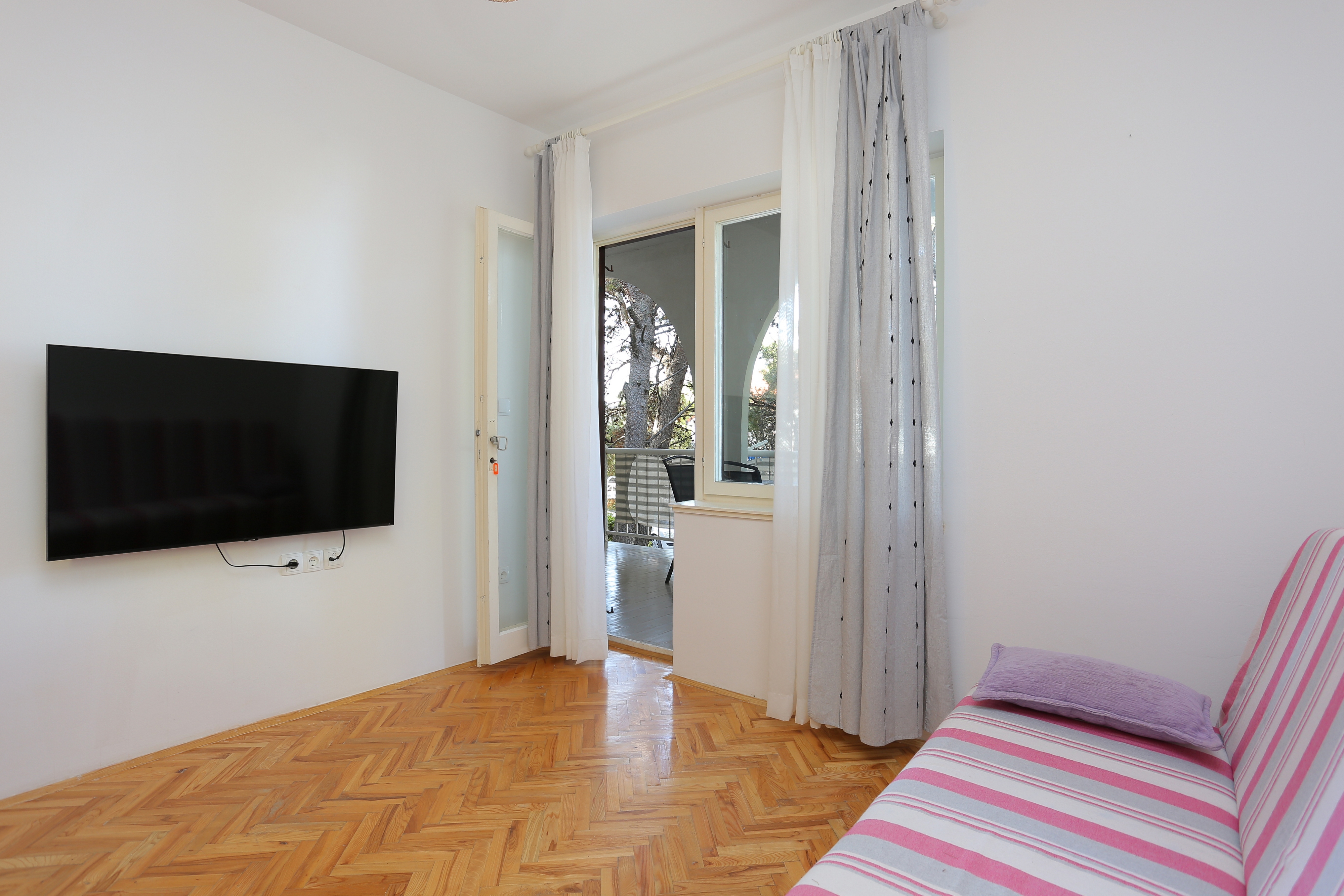 Two bedroom apartment with terrace Balića Rat, Omiš (A-1065-a) Two bedroom apartment with terrace Balića Rat, Omiš (A-1065-a)