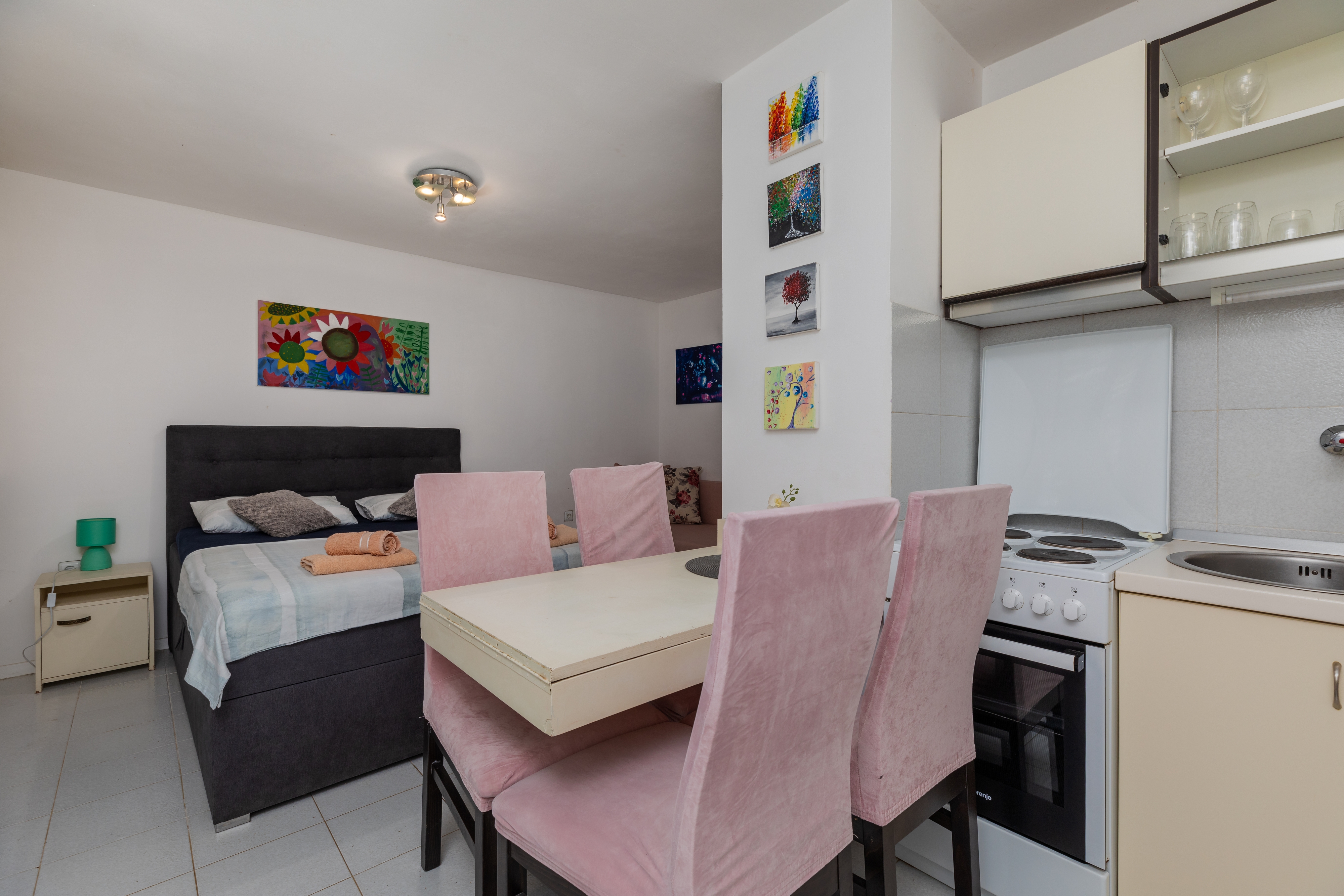 Studio flat with terrace Balića Rat, Omiš (AS-1065-a) Studio flat with terrace Balića Rat, Omiš (AS-1065-a)