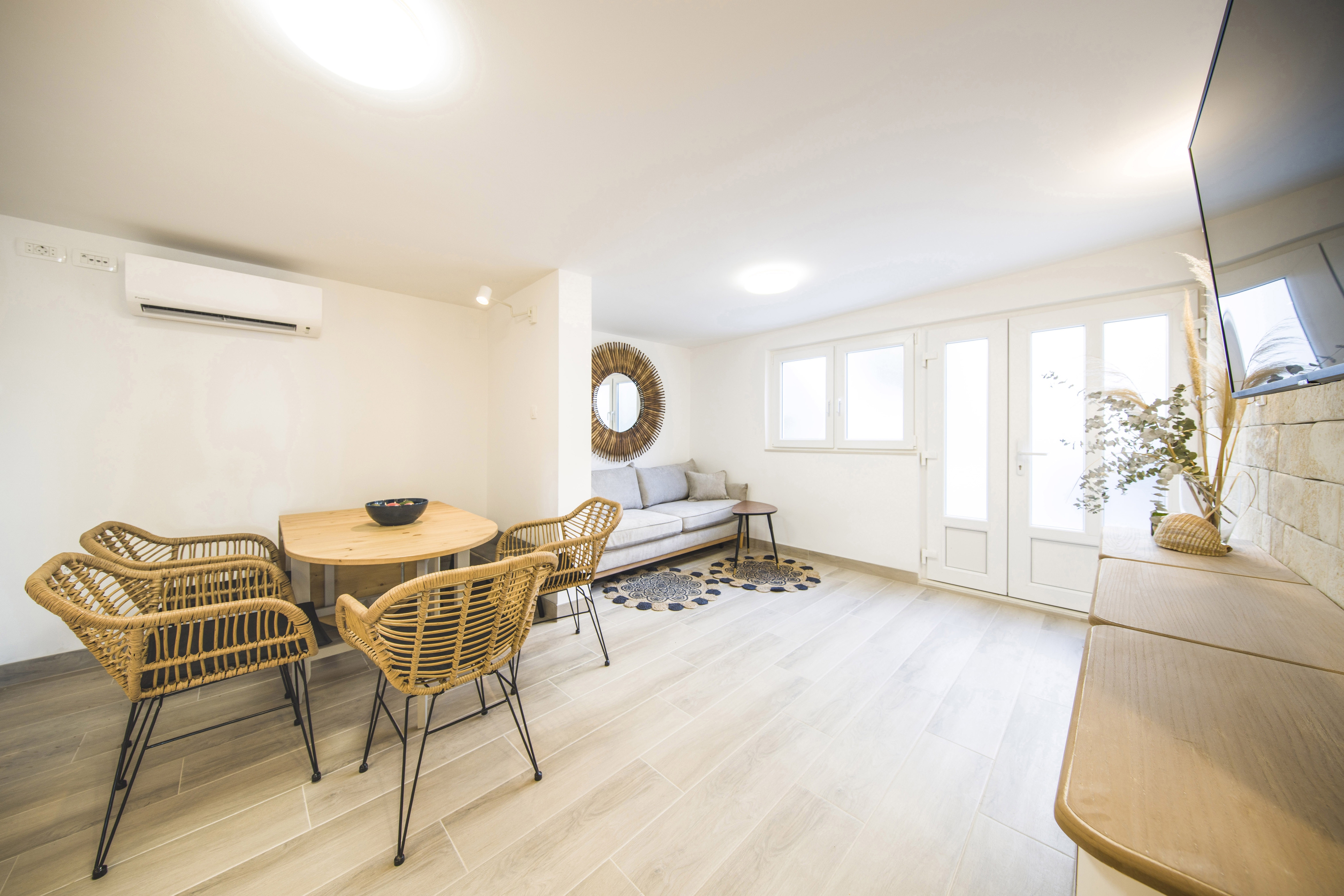 Top Omiš Pisak Top Omiš Pisak