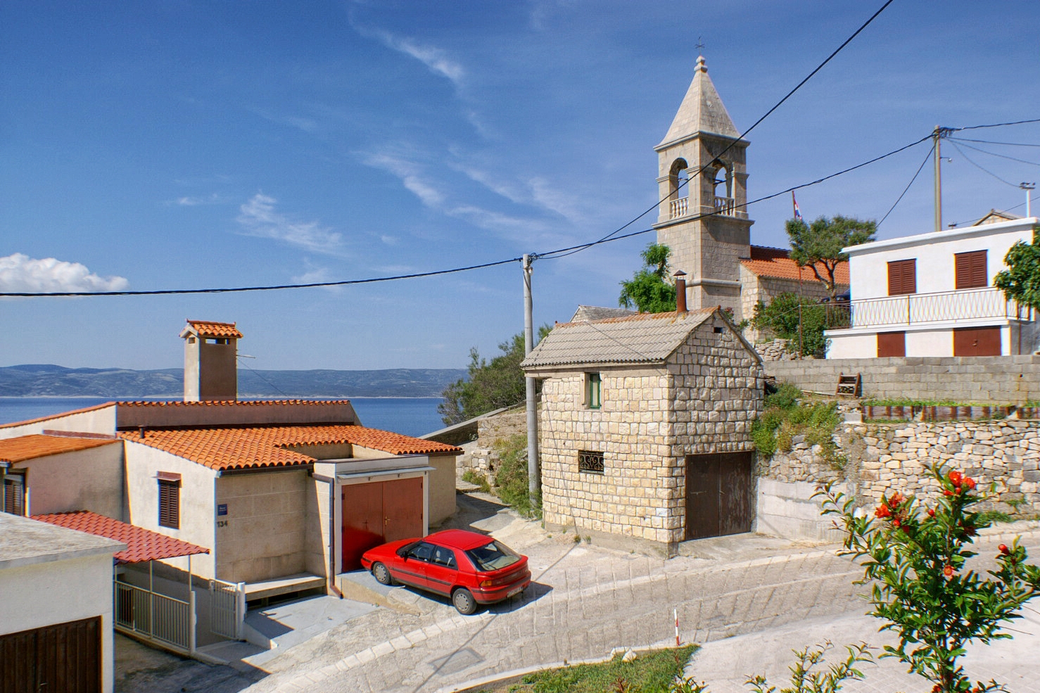 Four bedroom apartment near beach Pisak, Omiš  A-a