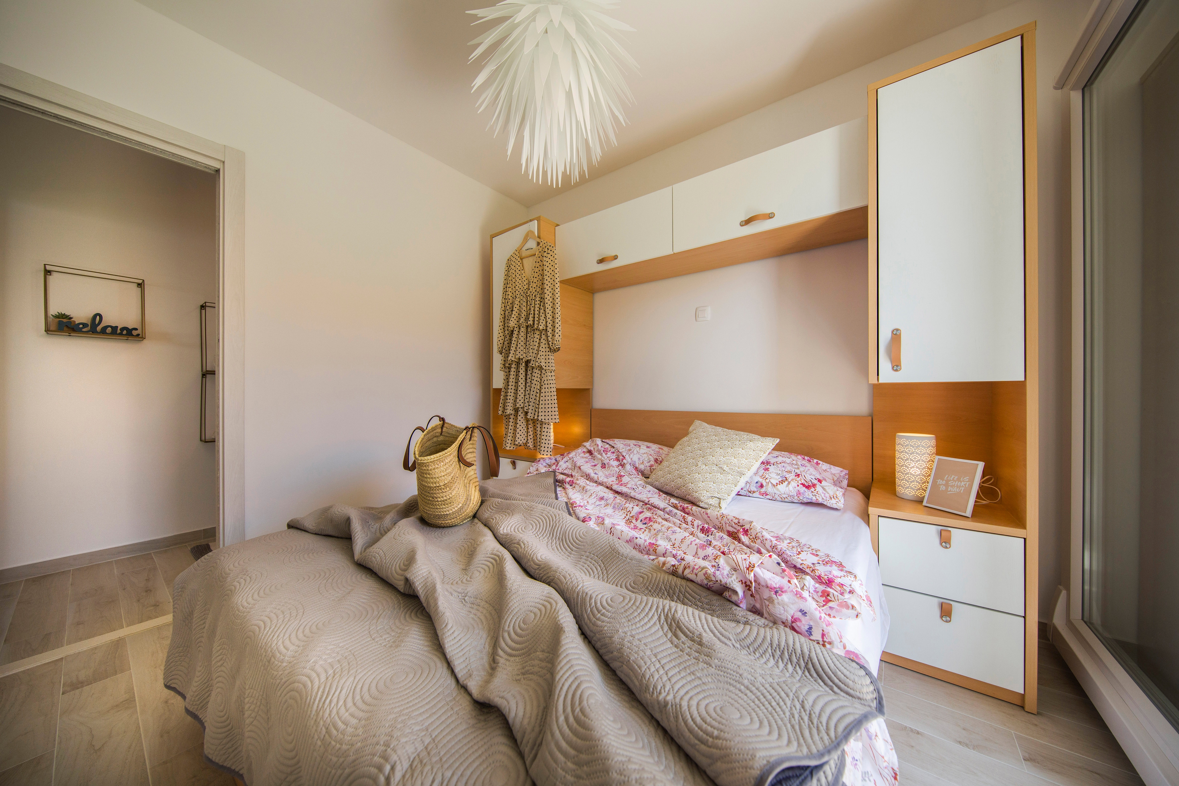 One bedroom apartment near beach Pisak, Omiš  A-b