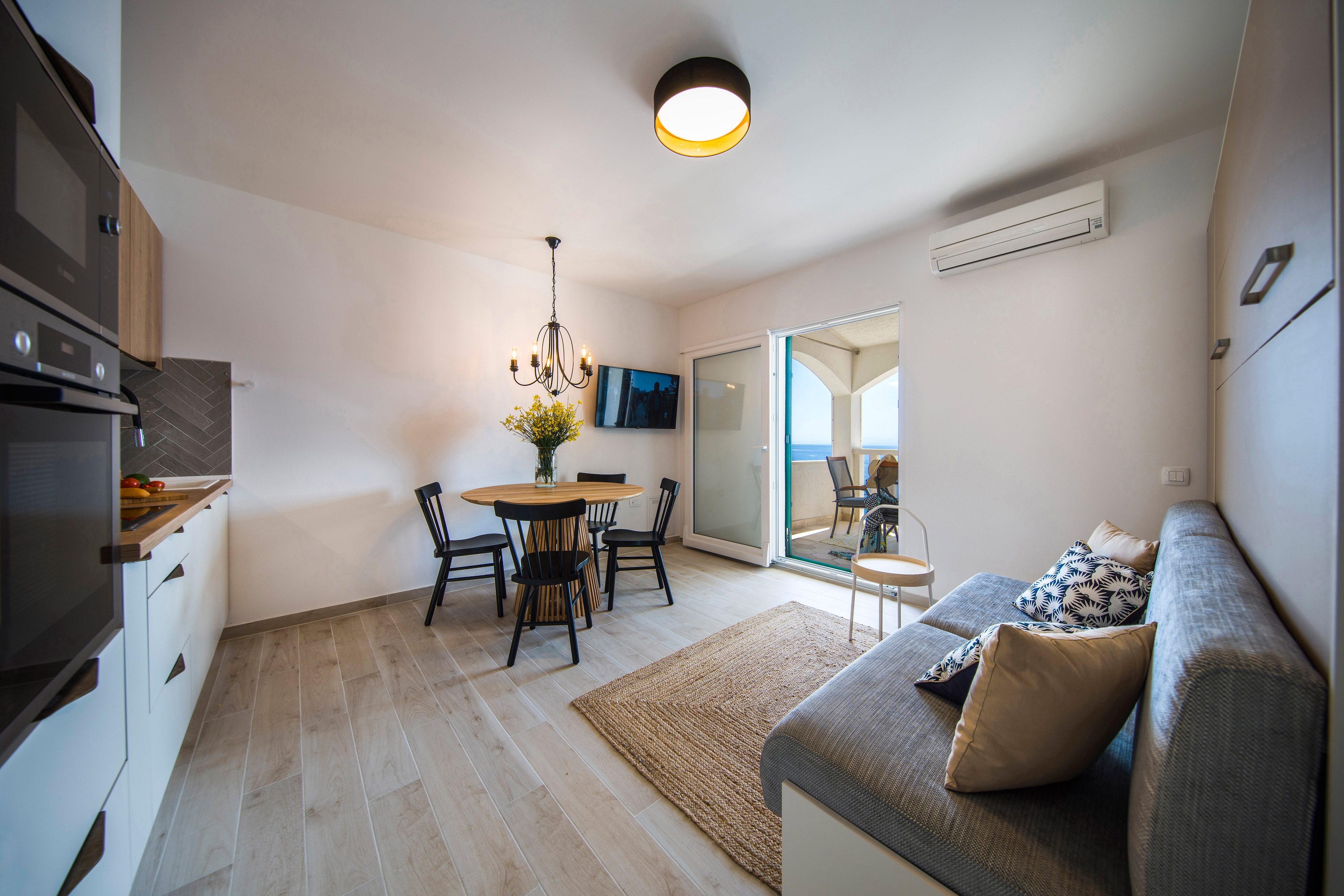 One bedroom apartment near beach Pisak, Omiš (A-1067-b) One bedroom apartment near beach Pisak, Omiš (A-1067-b)