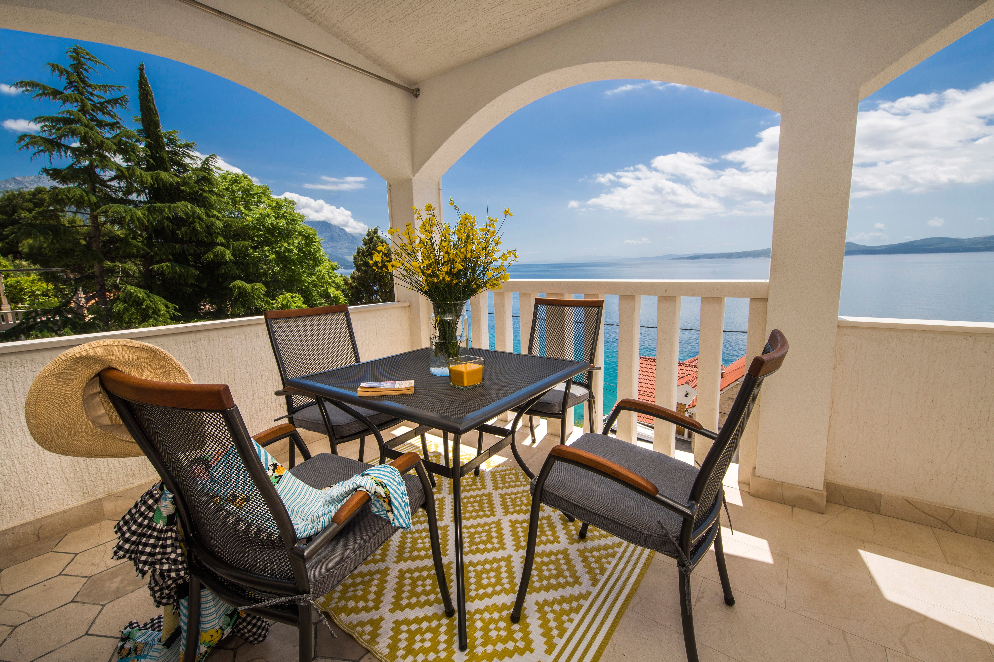 One bedroom apartment near beach Pisak, Omiš (A-1067-b) One bedroom apartment near beach Pisak, Omiš (A-1067-b)