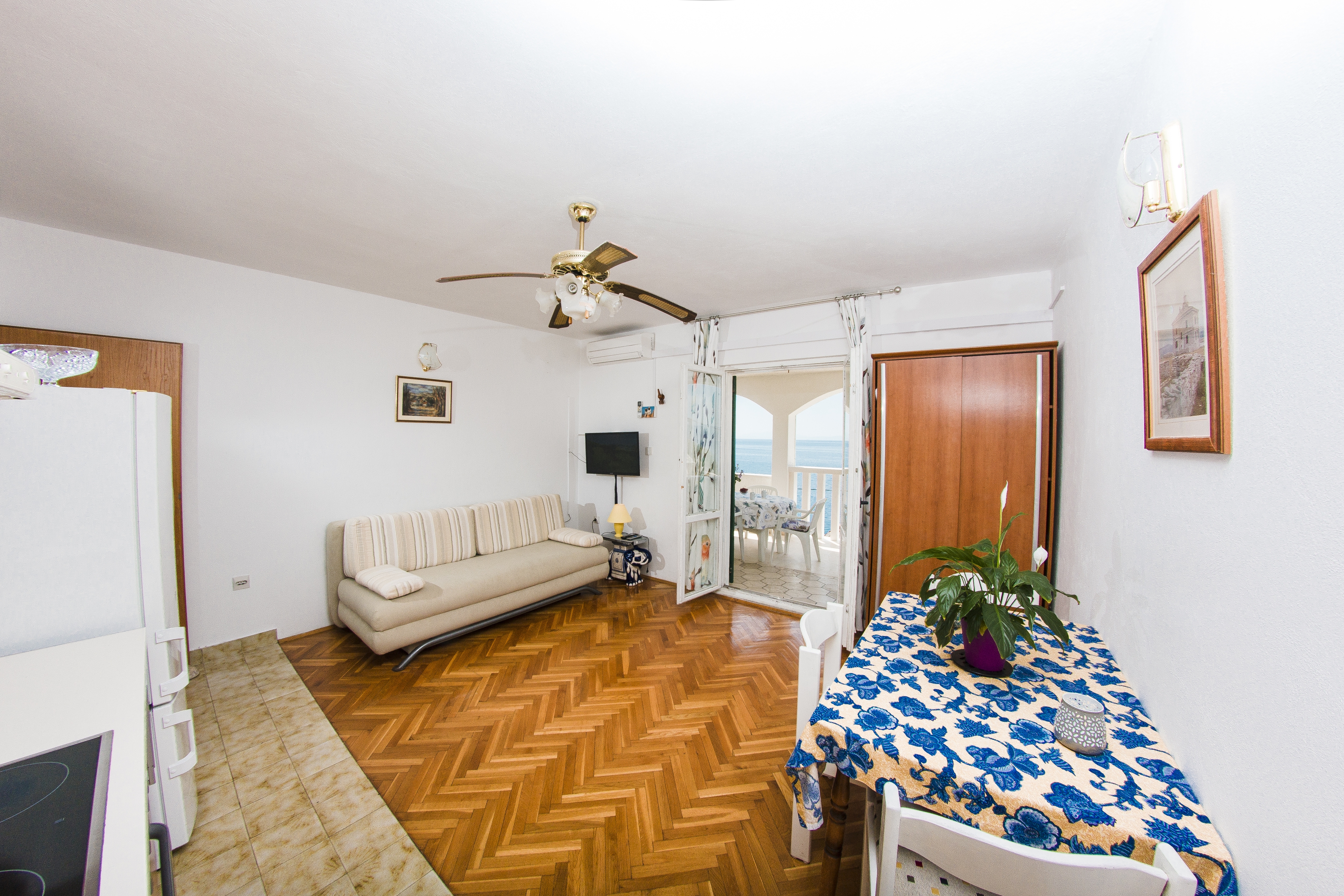 Top Omiš Pisak Top Omiš Pisak