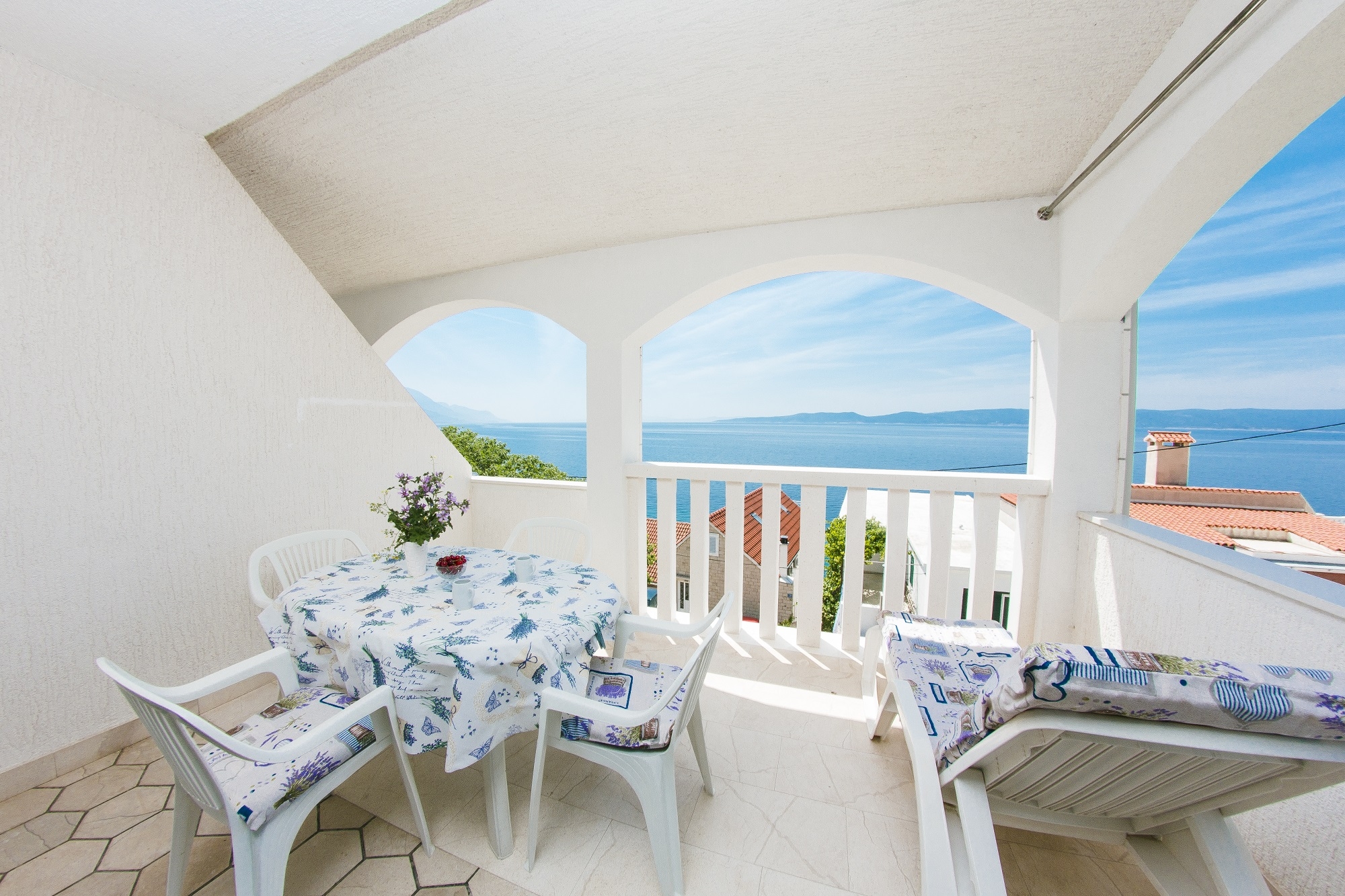 One bedroom apartment near beach Pisak, Omiš (A-1067-c)