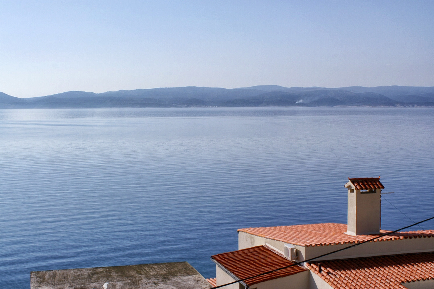 Two bedroom apartment near beach Pisak, Omiš  A-d