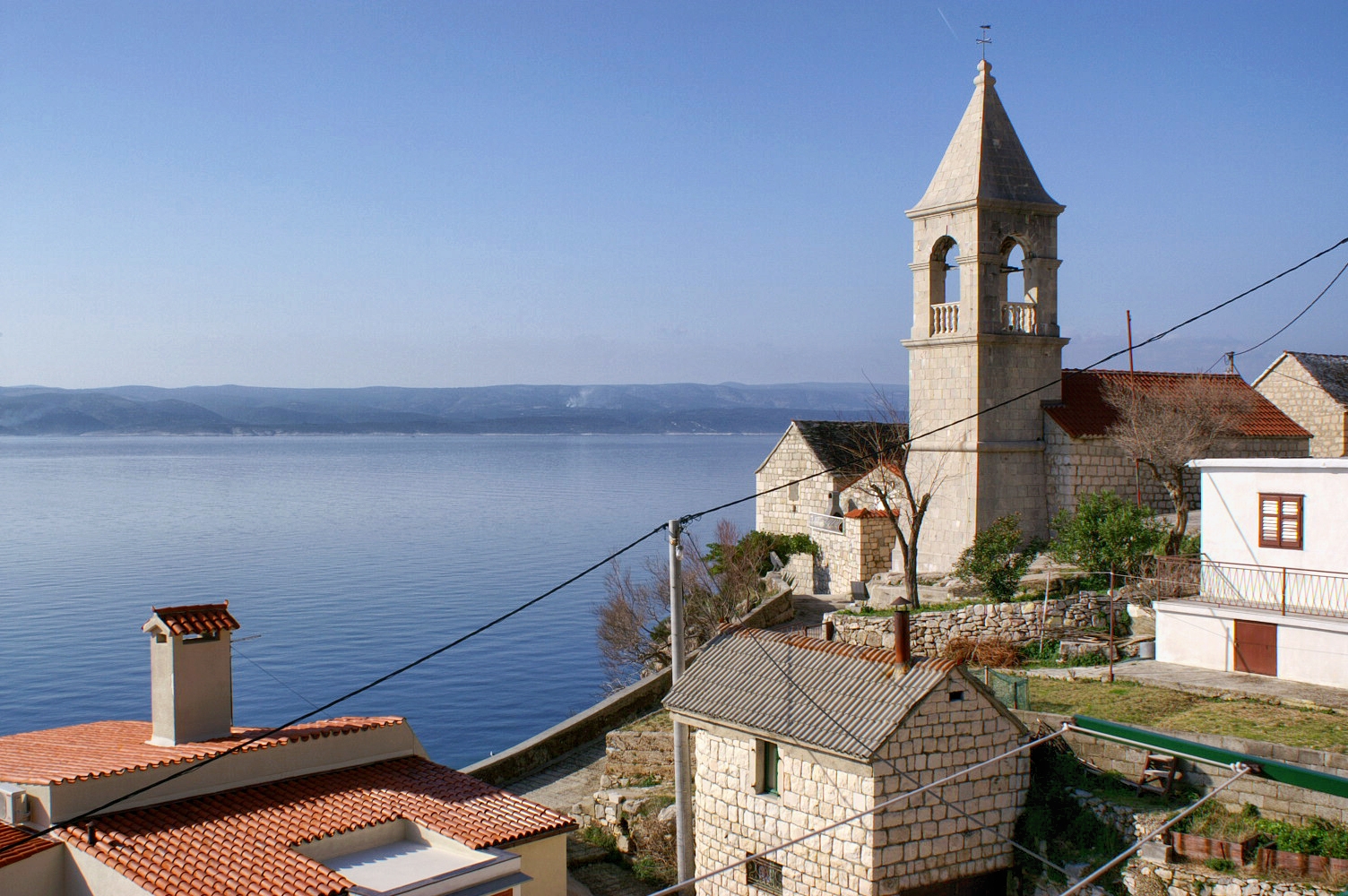 Two bedroom apartment near beach Pisak, Omiš  A-d