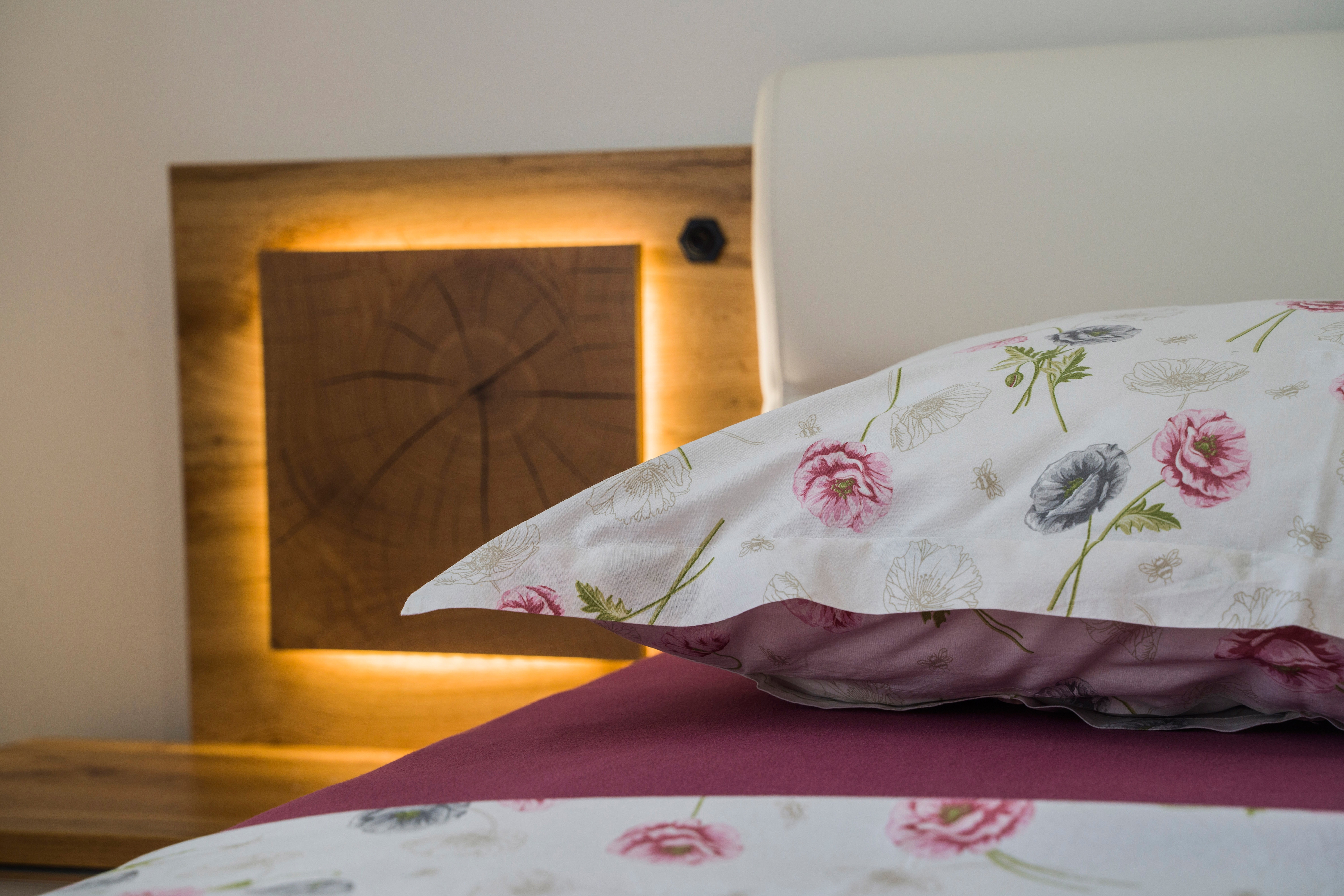 Two bedroom apartment near beach Pisak, Omiš  A-e