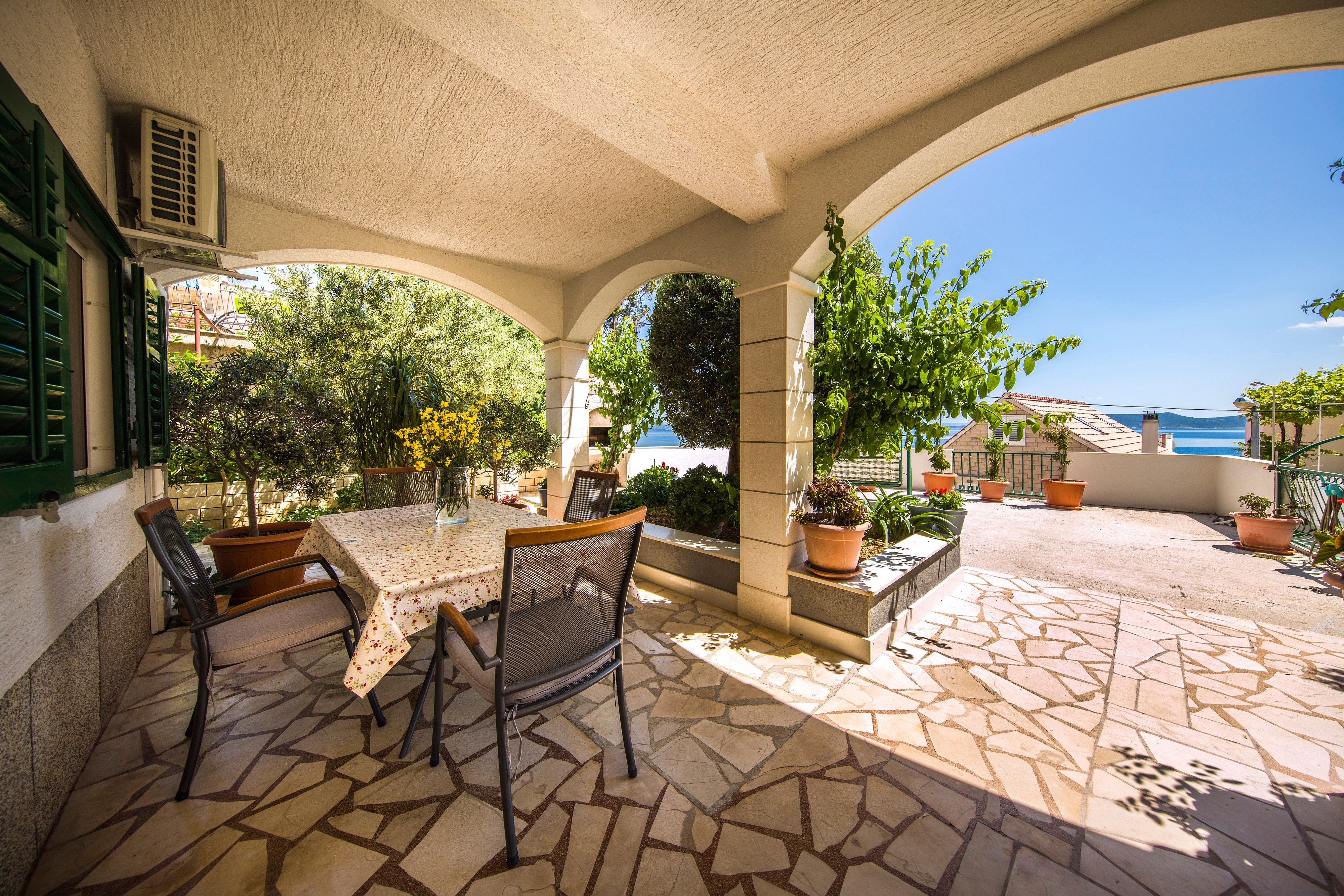 Two bedroom apartment near beach Pisak, Omiš (A-1067-e)