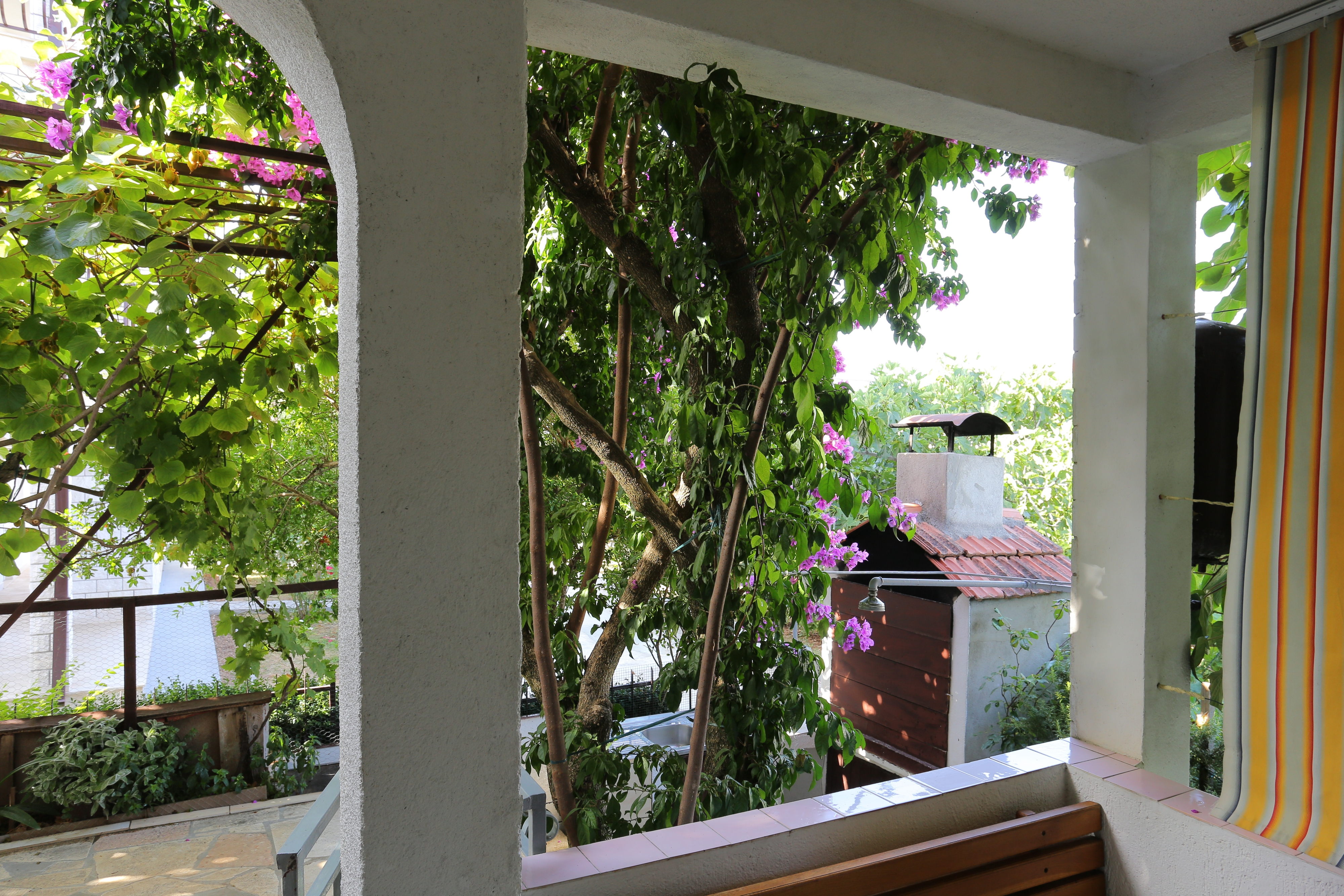 Two bedroom apartment with terrace Okrug Gornji, Čiovo  A-a