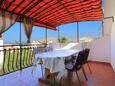 Okrug Gornji, Terrasse dans l’hébergement en type apartment, avec la vue sur la mer et WiFi.