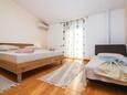 Bedroom 2 Rogoznica, Bedroom 2 in the apartment, air condition available, (pet friendly) and WiFi.